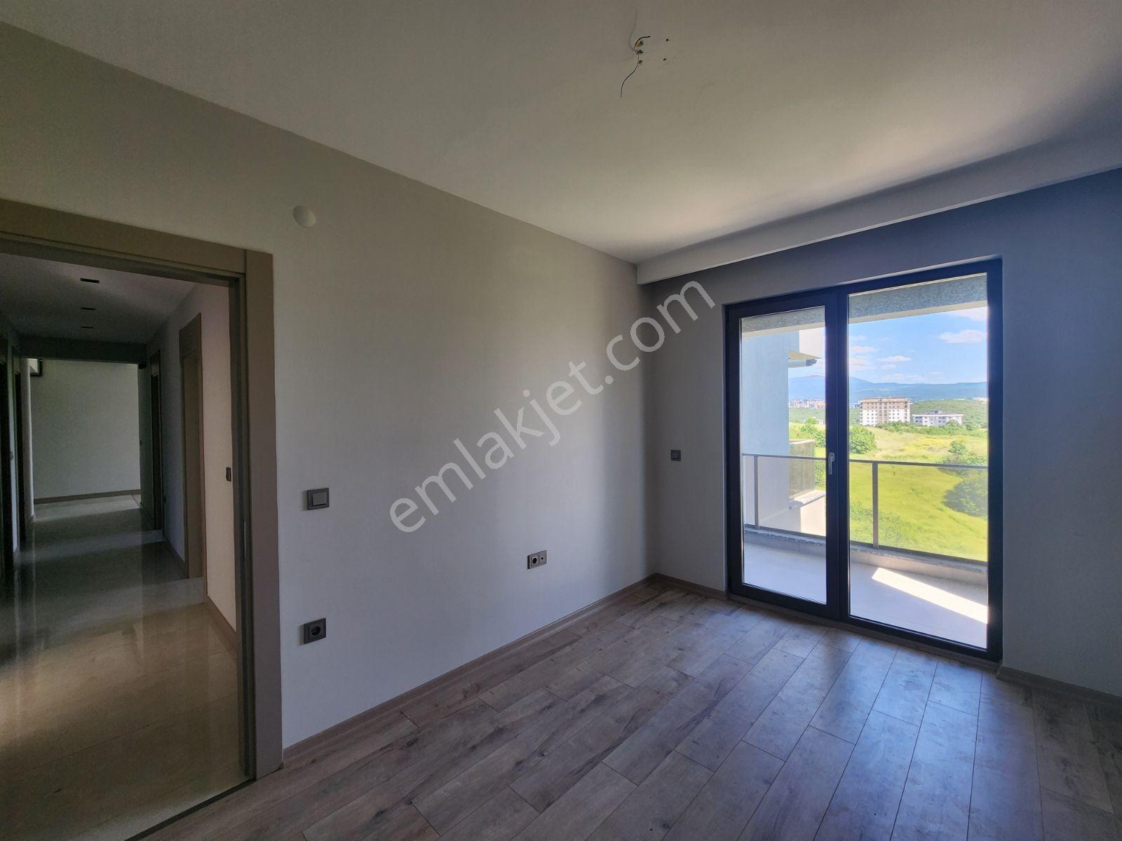 Panoramik Manzaralı, 209m2 Arakat, Sosyal Donatılı 3,5+1 Daire - Görsel 29