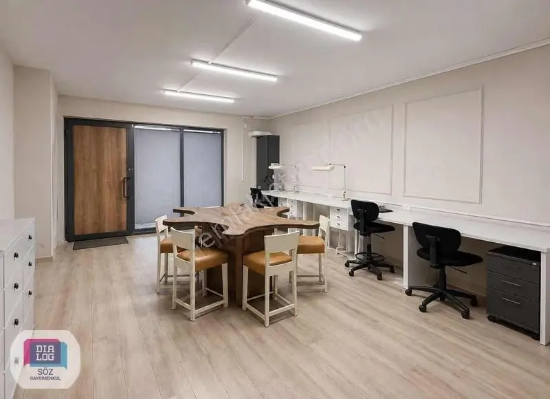 Nilüfer Altınşehir Satılık 3 Katlı Villa 210m² Metro Yakını - Görsel 2