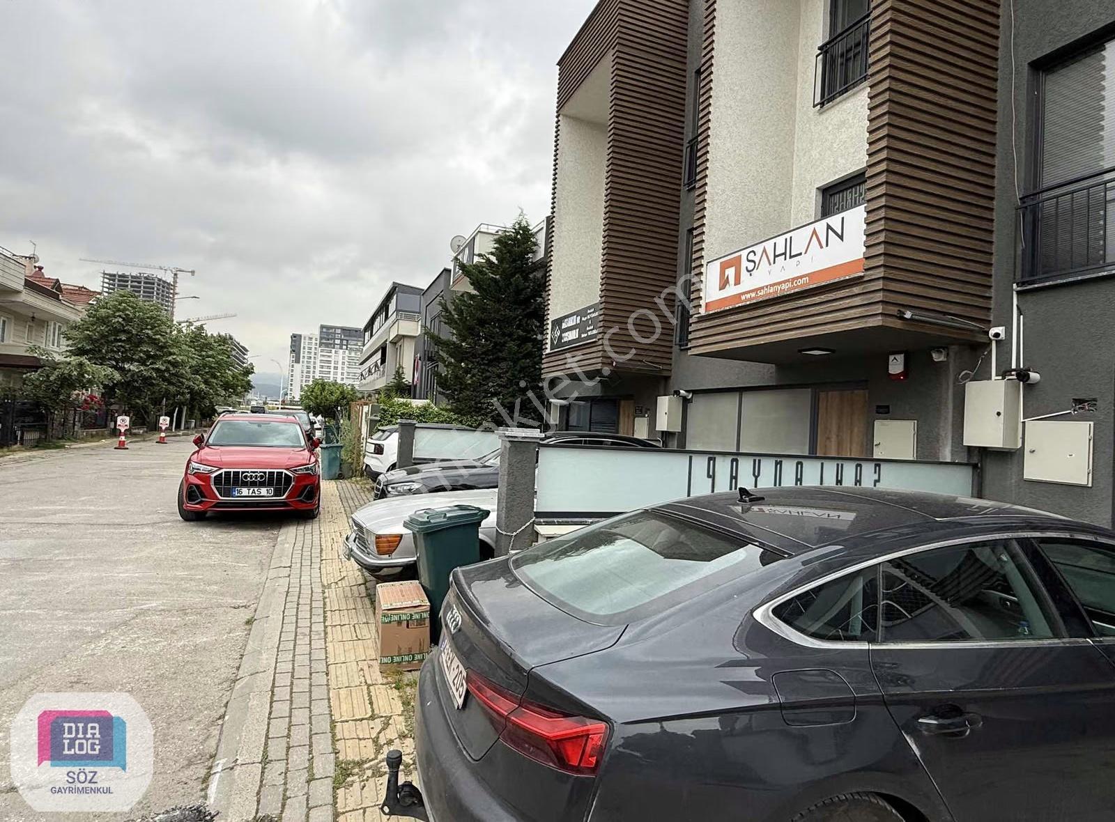 Nilüfer Altınşehir Satılık 3 Katlı Villa 210m² Metro Yakını - Görsel 14