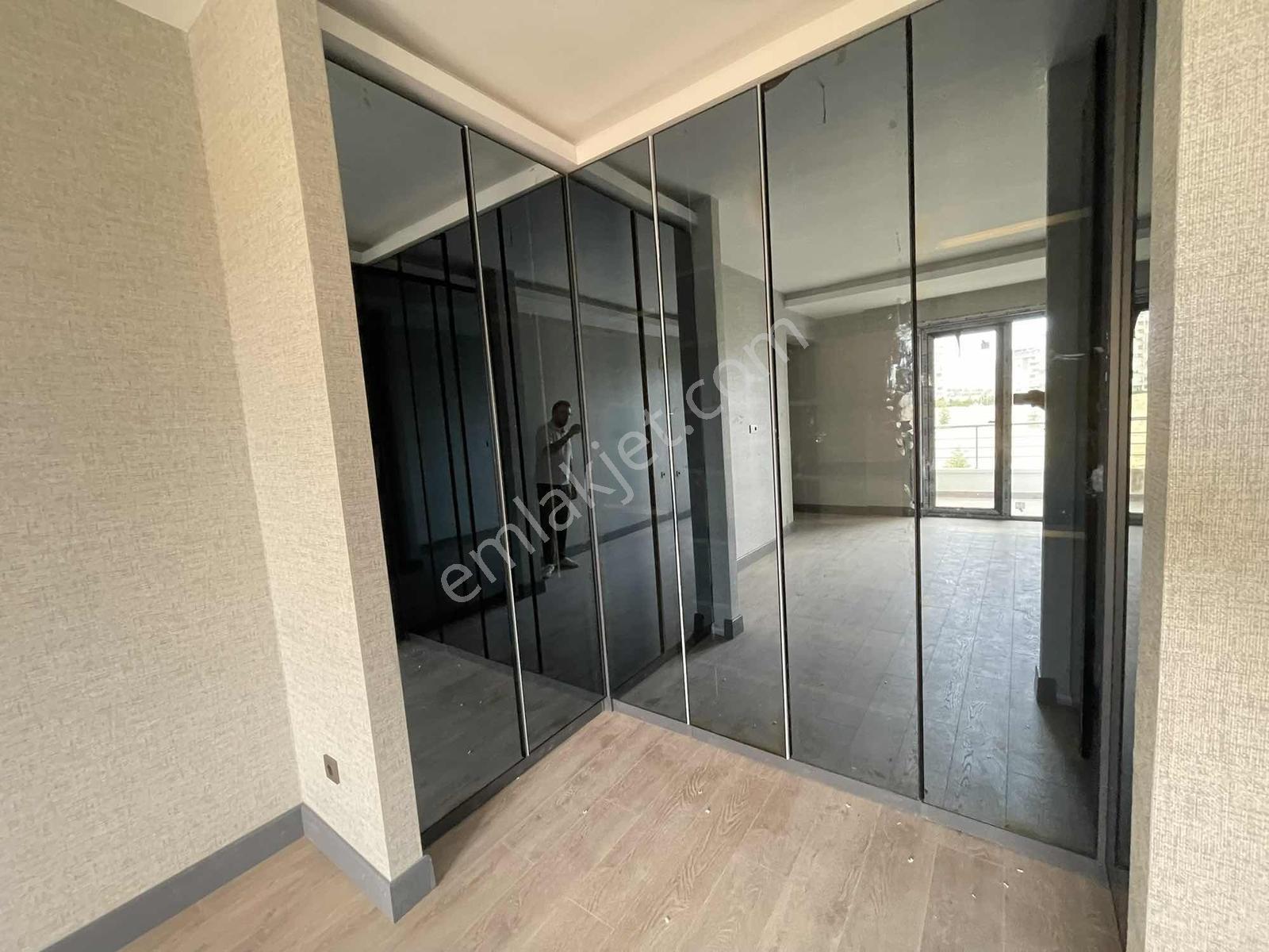 Site İçinde Sıfır 4+1 Satılık K.otoparklı Geniş Ferah Daire - Görsel 3