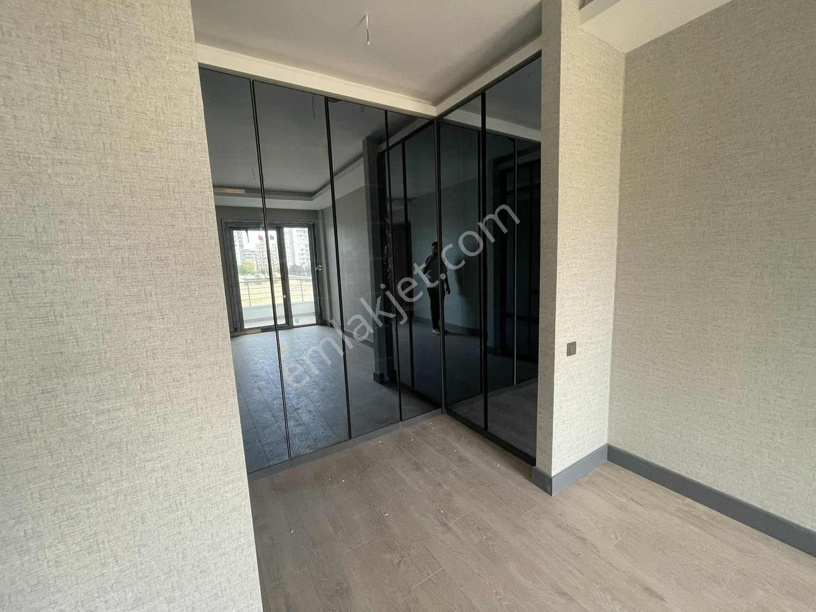 Site İçinde Sıfır 4+1 Satılık K.otoparklı Geniş Ferah Daire - Görsel 11