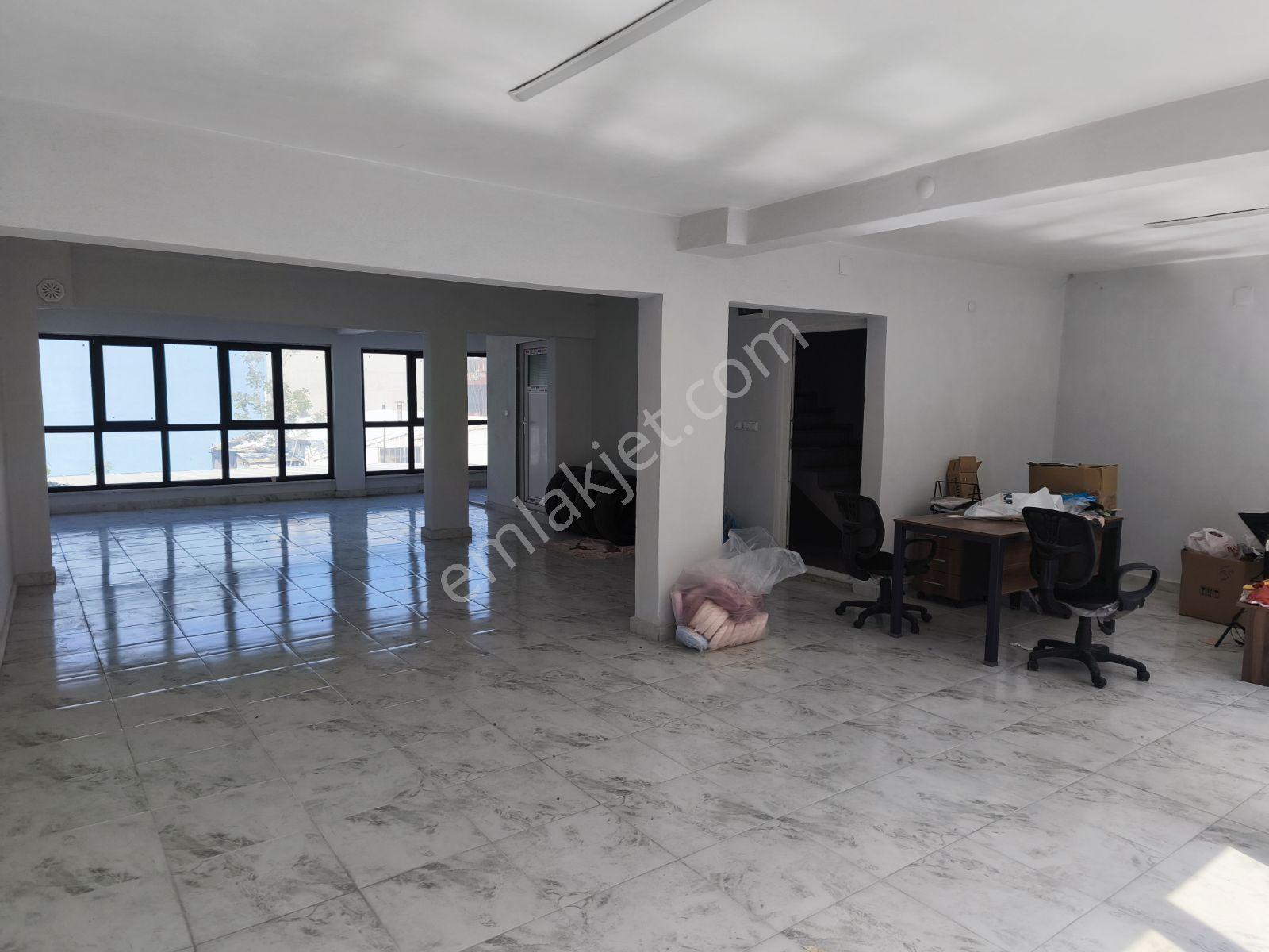 Vişne Caddesine Yakın 300 M2 Kiralık Dükkan - Görsel 3