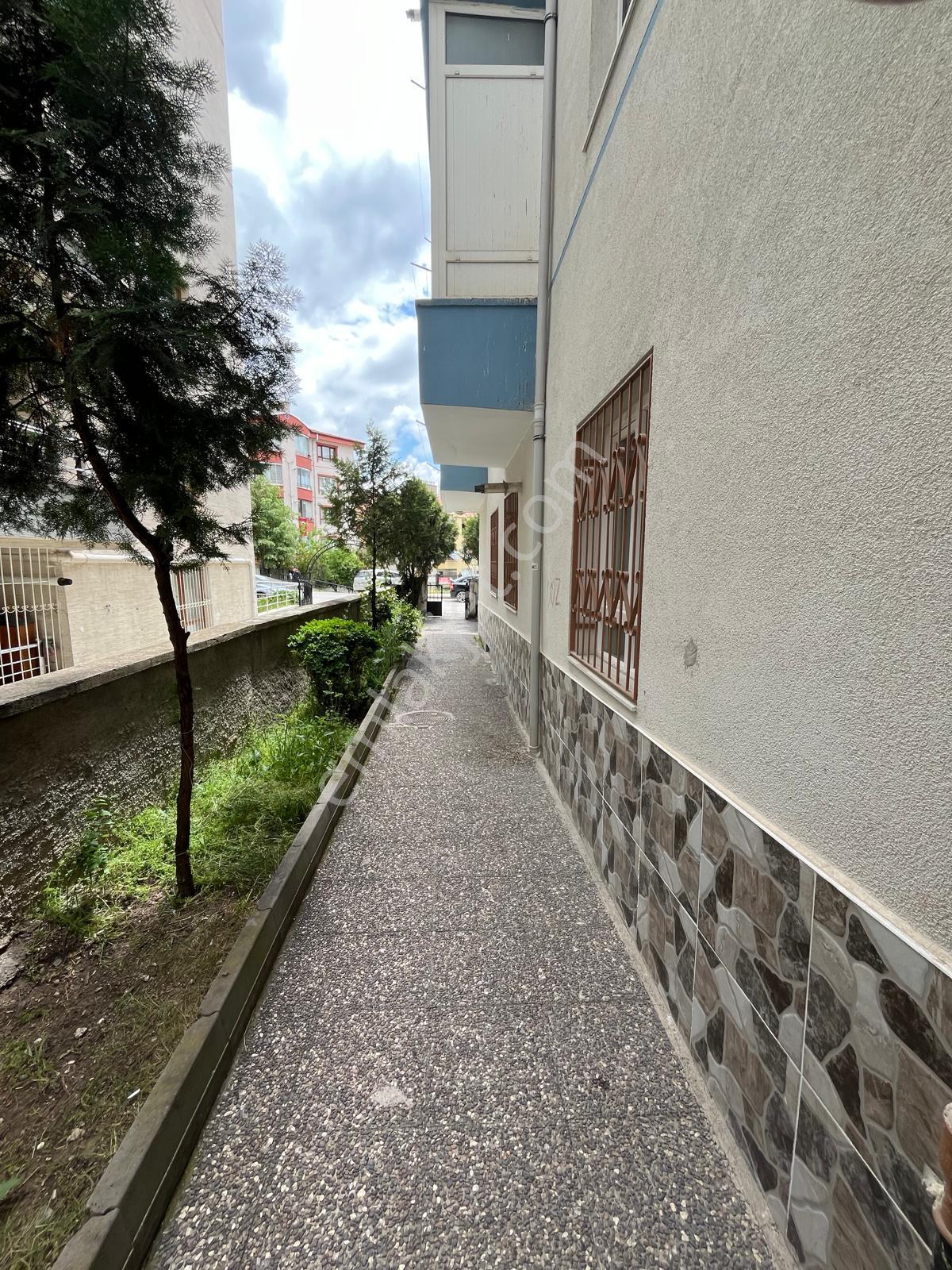 Natoyolu Cadde Üzerinde 3+1 1.katta 110m² Satılık Daire - Görsel 6