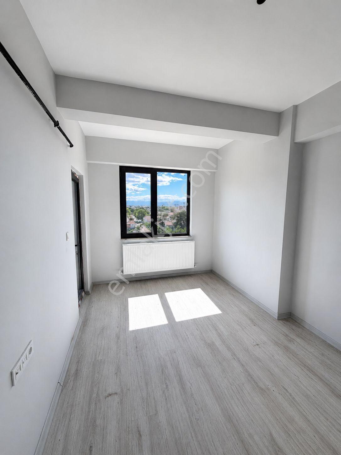 İnönü Mah Kiralık 1+1 Lüx Sıfır Daire - Görsel 3