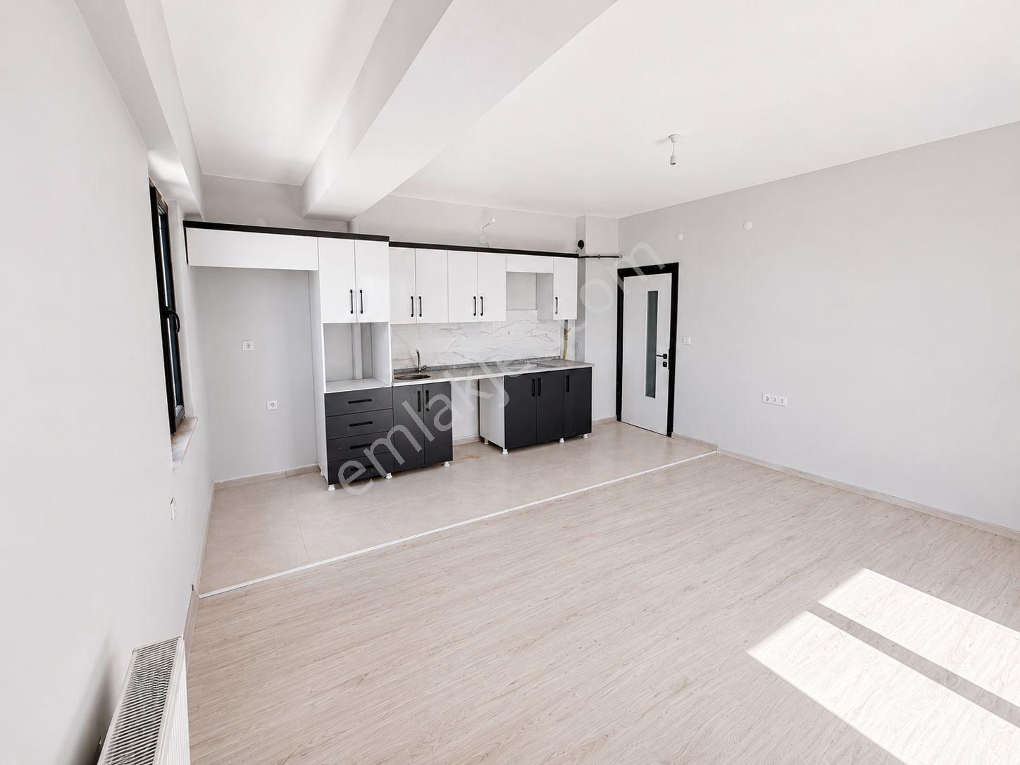 İnönü Mah Kiralık 1+1 Lüx Sıfır Daire - Görsel 8