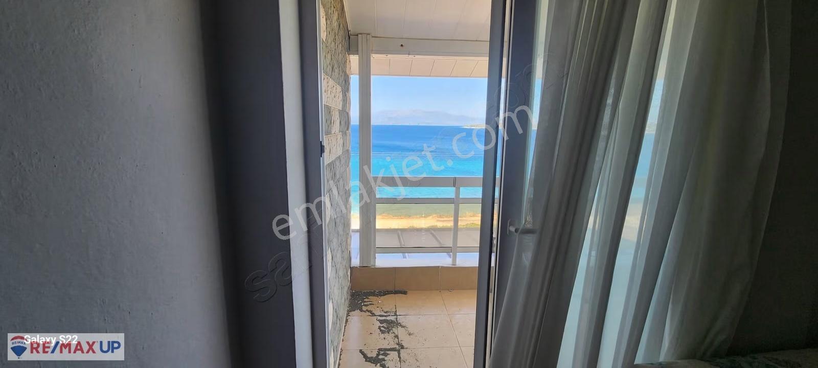 Çeşme Cumhuriyet Mah. Denize 20 Adım Satılık Villa - Görsel 13