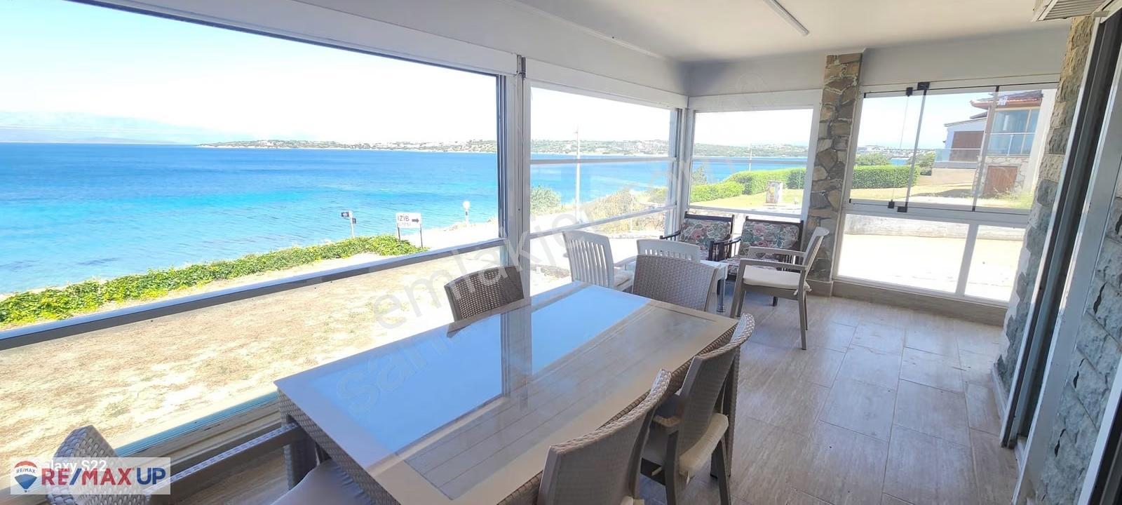 Çeşme Cumhuriyet Mah. Denize 20 Adım Satılık Villa - Görsel 25