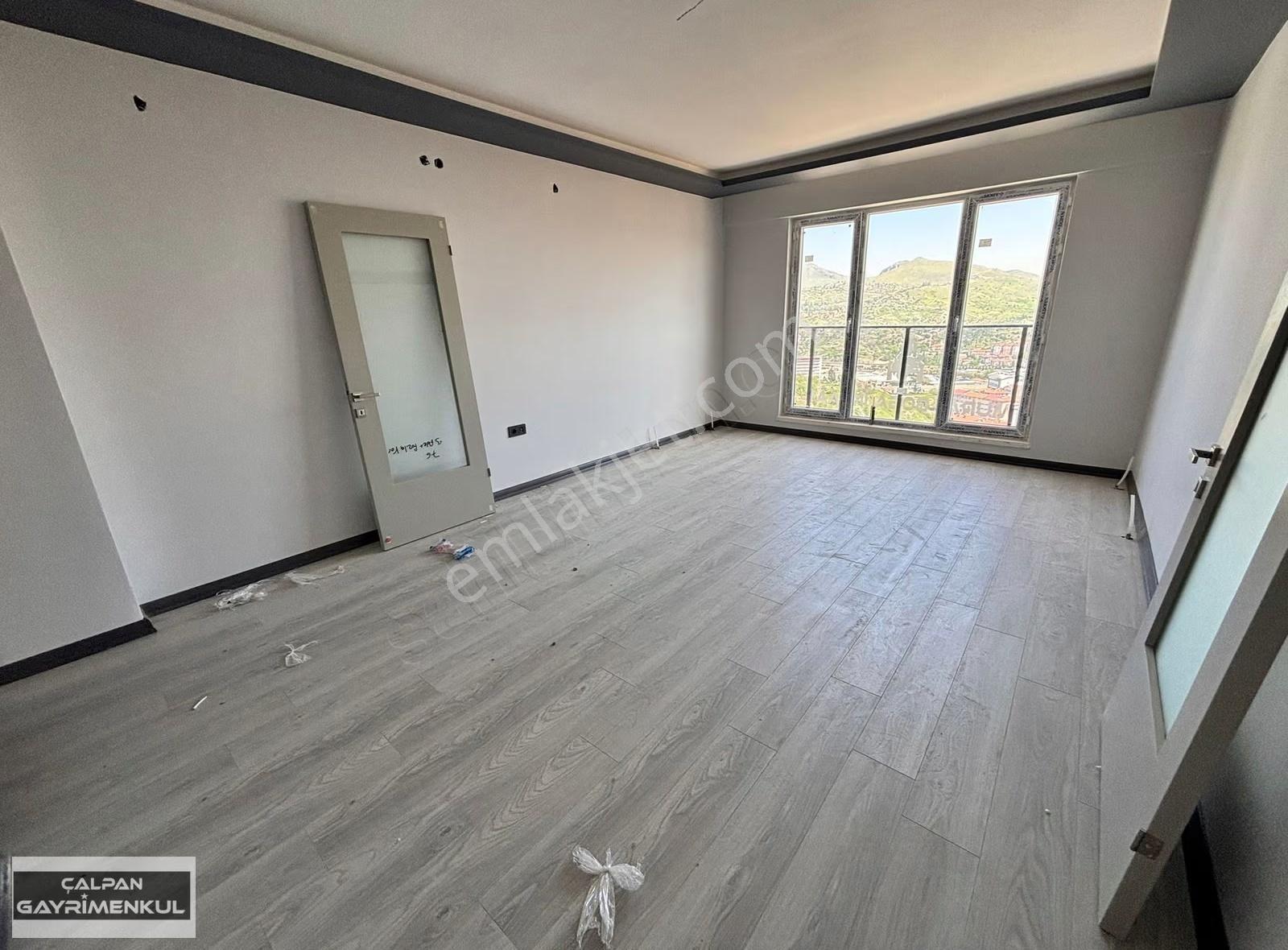 Üreğil Millet Bahçesi Yanı Ultra Lüks Yapılı Satılık Site Daire - Görsel 23
