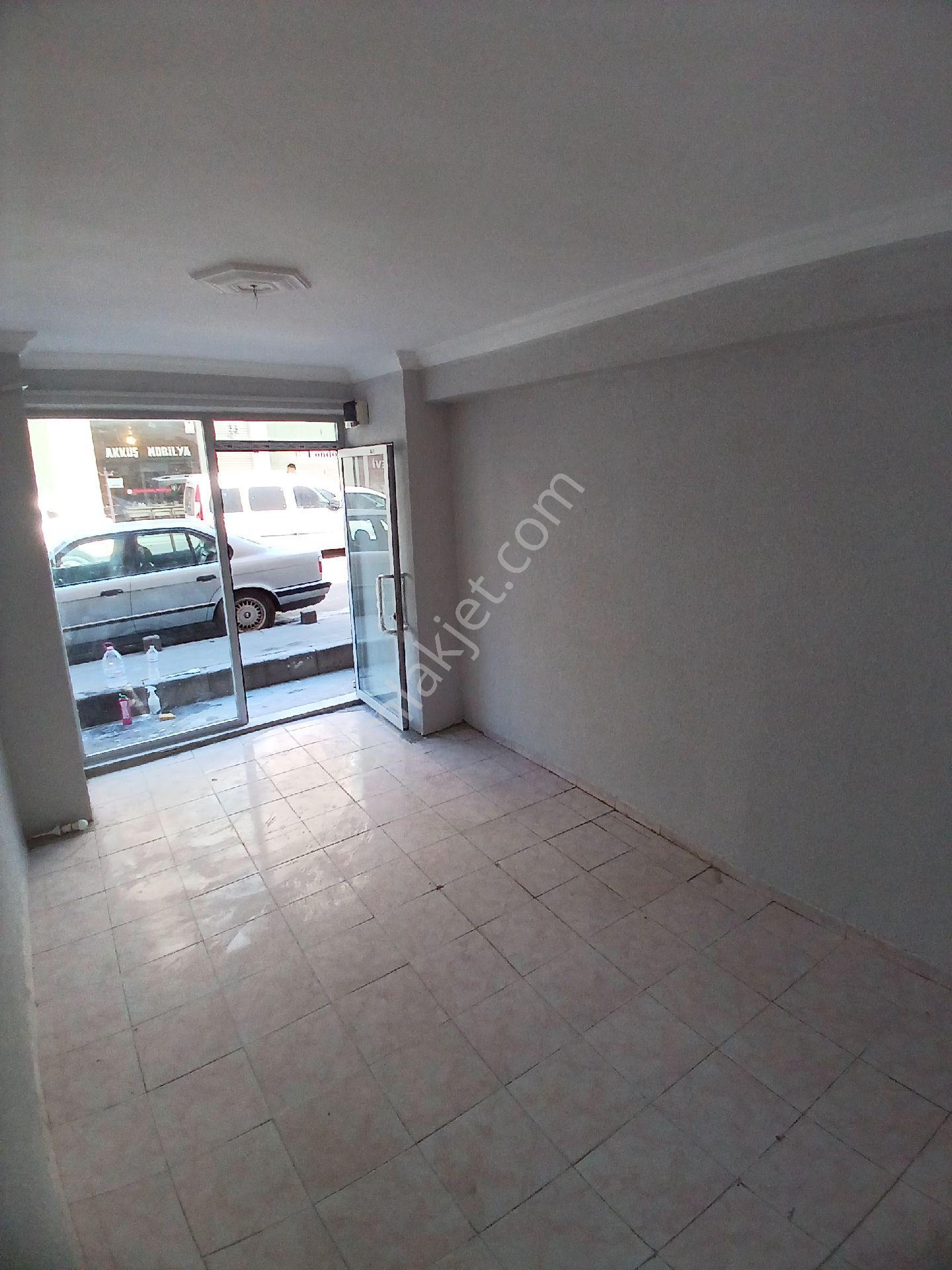 Kiralık Dükkan Caddeye Paralel 20 M2 - Görsel 5