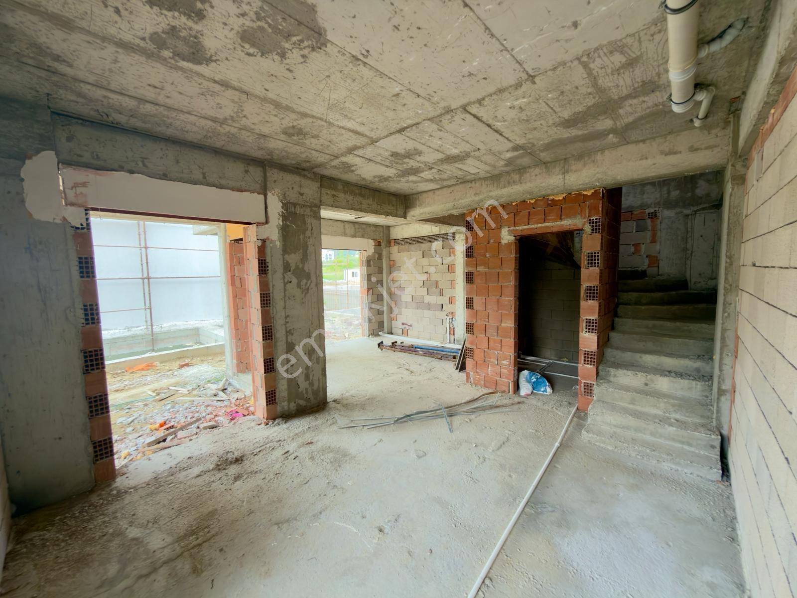 Davutlar'da Müstakil Havuz Ve Bahçeli Doğa Manzaralı Lüx Villa - Görsel 28