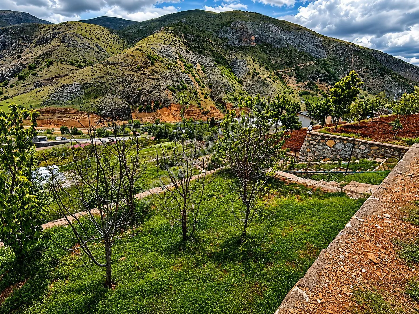 Gündüzbey Adıyaman Yolu Üstü 950 Metre Manzaralı Satılık Arsa - Görsel 2