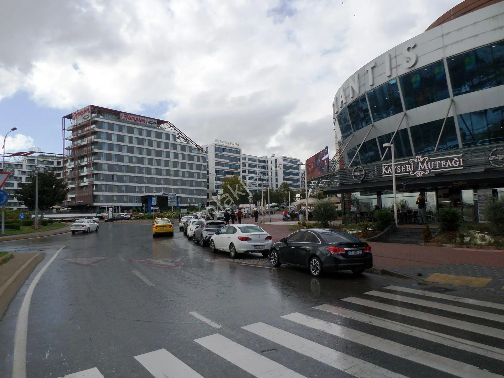 Sabiha Gökçen Havalimanına Komşu İskanlı Site 3.kat Satılık Ofis - Görsel 24