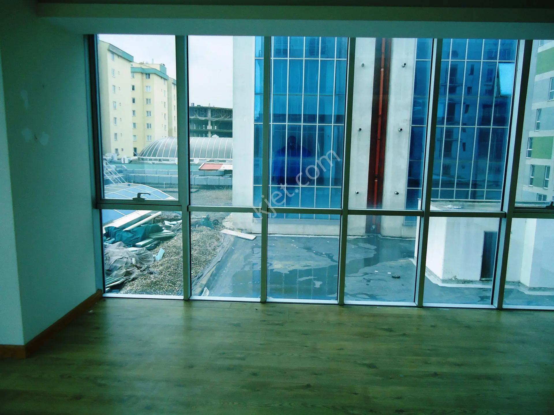 Lens İstanbul Karşısı 75m2 Klimalı Ara Kat Bakımlı Satılık Ofis - Görsel 4