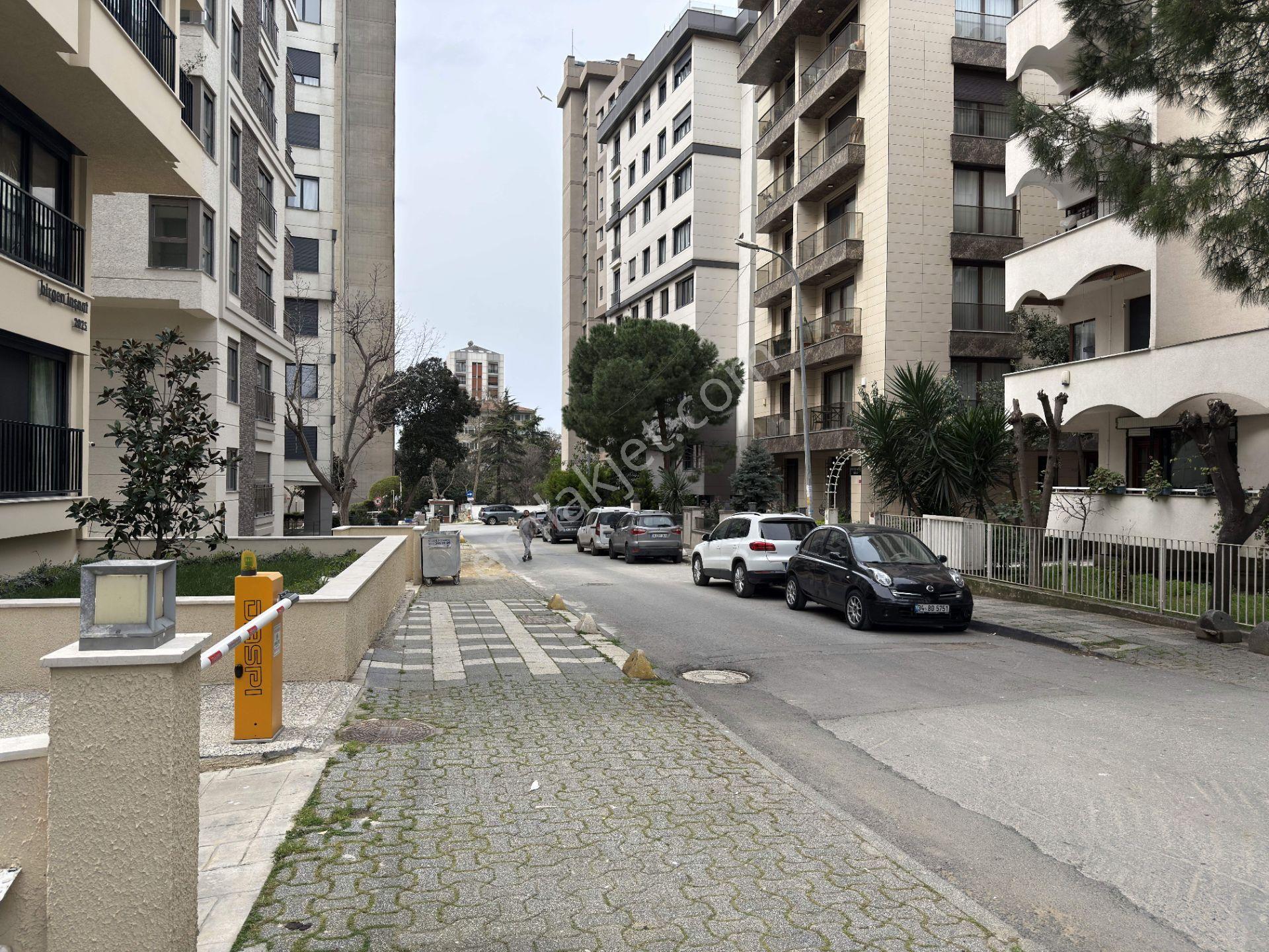 Göztepe Bağdat-tren Arası 2011 Yapım 2 Banyolu 135m2 Satılık 3+1 - Görsel 31