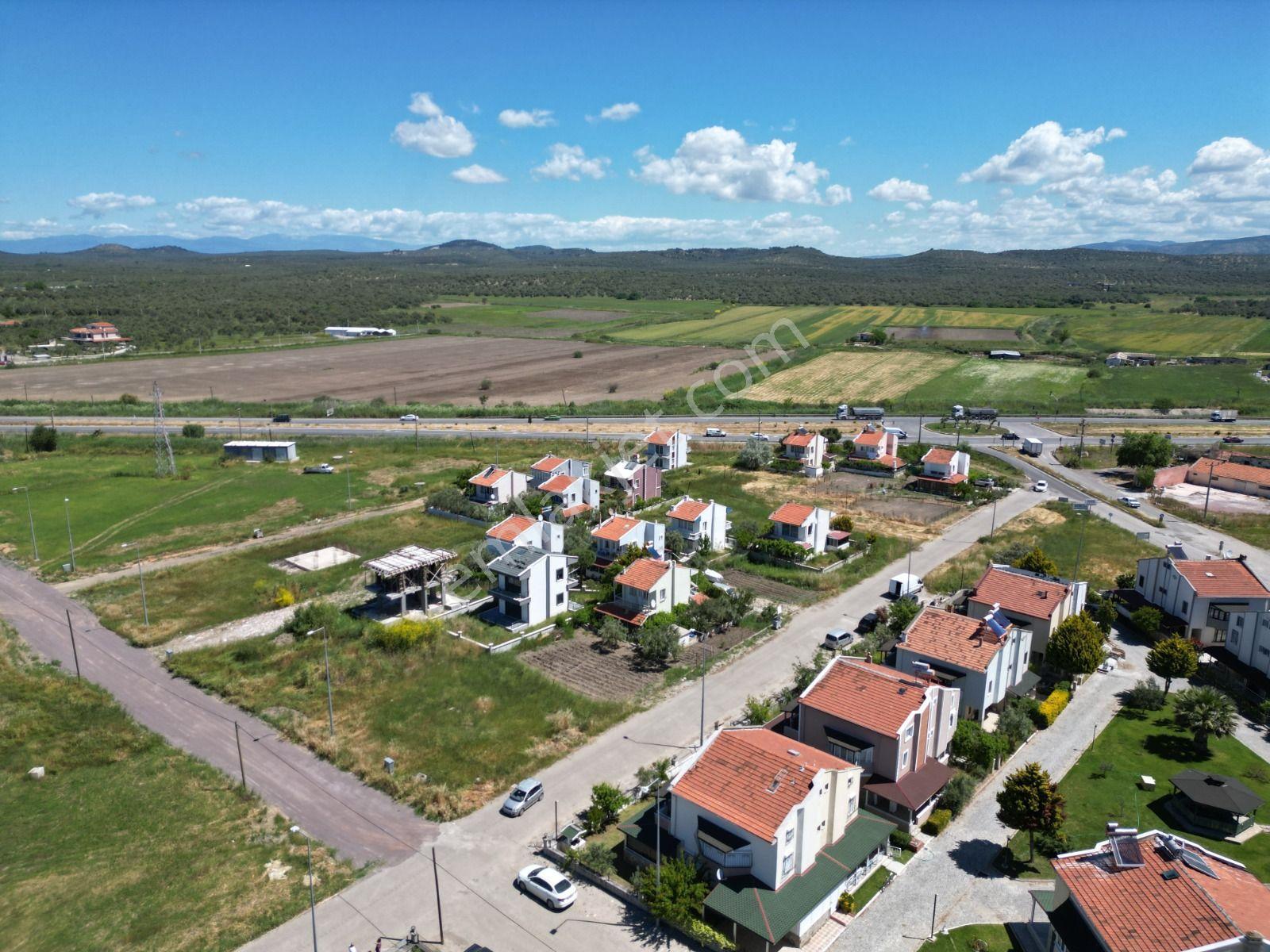 Ayvalık Altınova Kazan Bölgesinde Satılık Köşe Konum 225 M² Arsa - Görsel 9