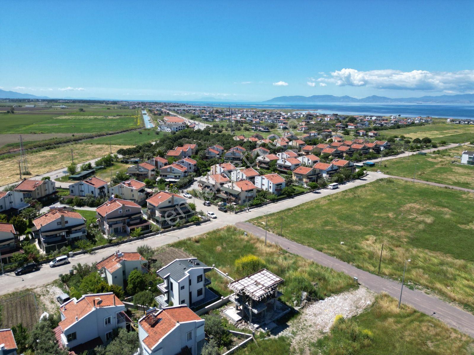 Ayvalık Altınova Kazan Bölgesinde Satılık Köşe Konum 225 M² Arsa - Görsel 16