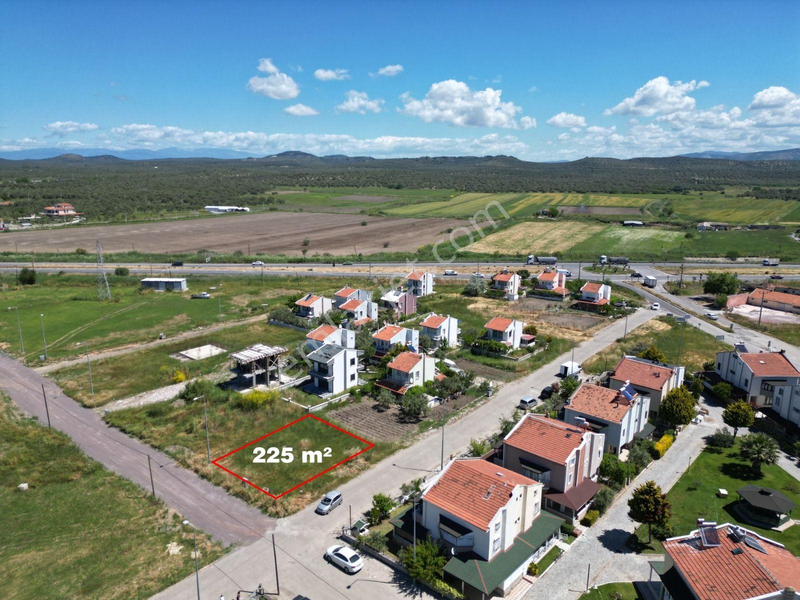 Ayvalık Altınova Kazan Bölgesinde Satılık Köşe Konum 225 M² Arsa - Görsel 7