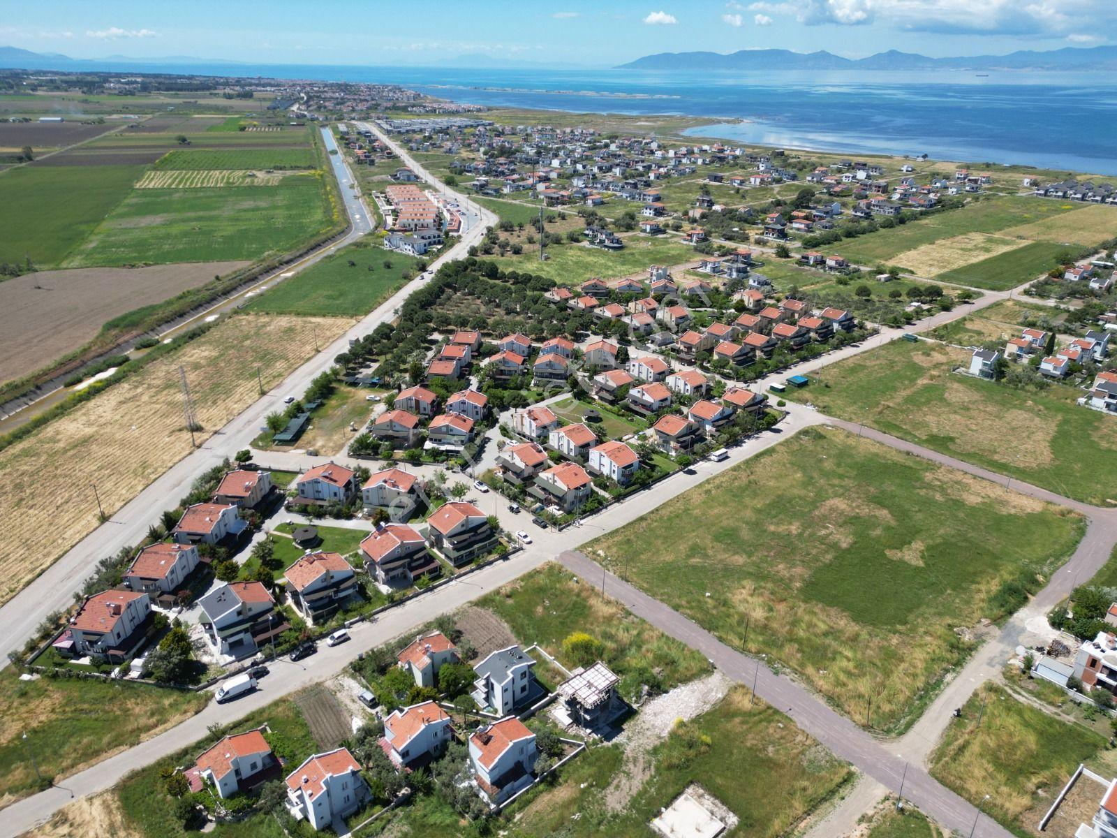 Ayvalık Altınova Kazan Bölgesinde Satılık Köşe Konum 225 M² Arsa - Görsel 17