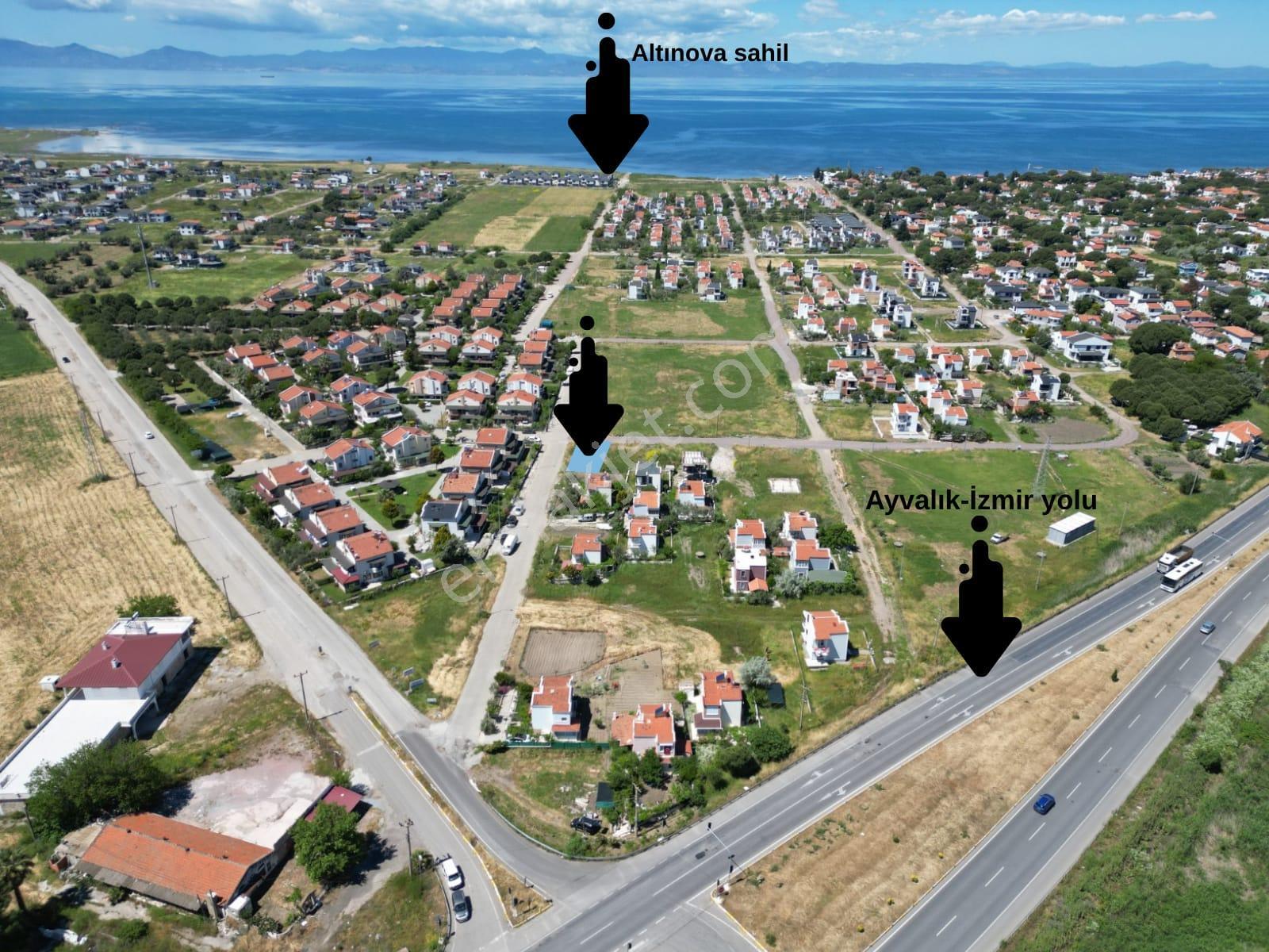 Ayvalık Altınova Kazan Bölgesinde Satılık Köşe Konum 225 M² Arsa