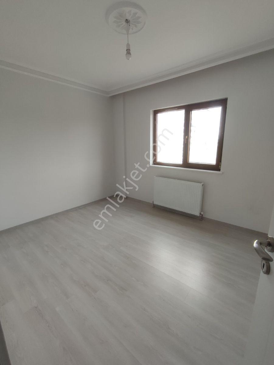 Sincan Alcı'da Mavi Çam Sitesinde 1. Katta 3+1 Satılık Daire - Görsel 14