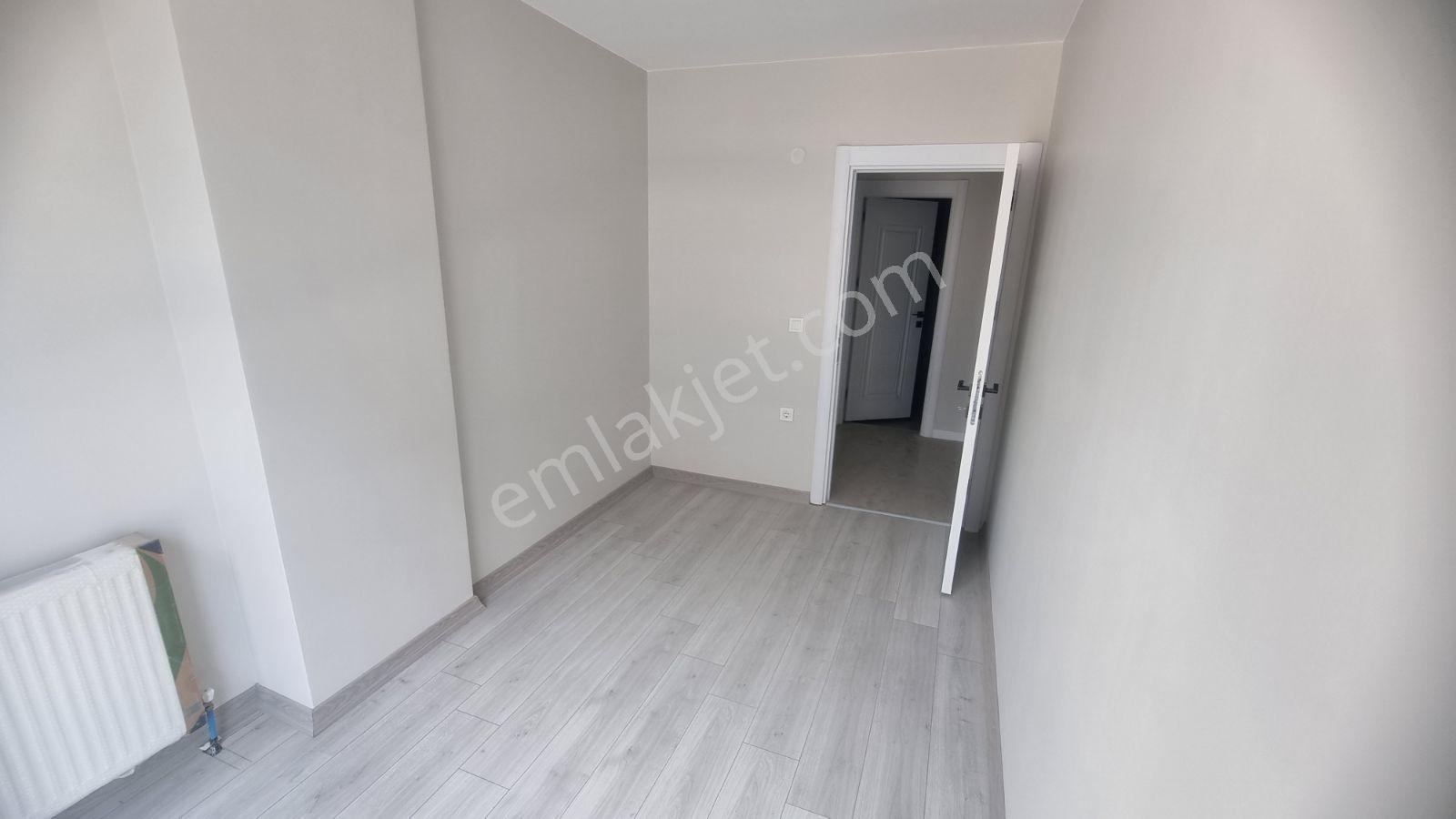 Çekmeköy Merkez Mah Satılık 3+1 Lüks Daire - Görsel 23