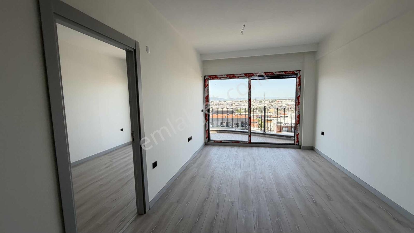 Anadolu Caddesi Üzerinde Havuzlu Sıfır Binada 1+1 Kiralık Daire - Görsel 8