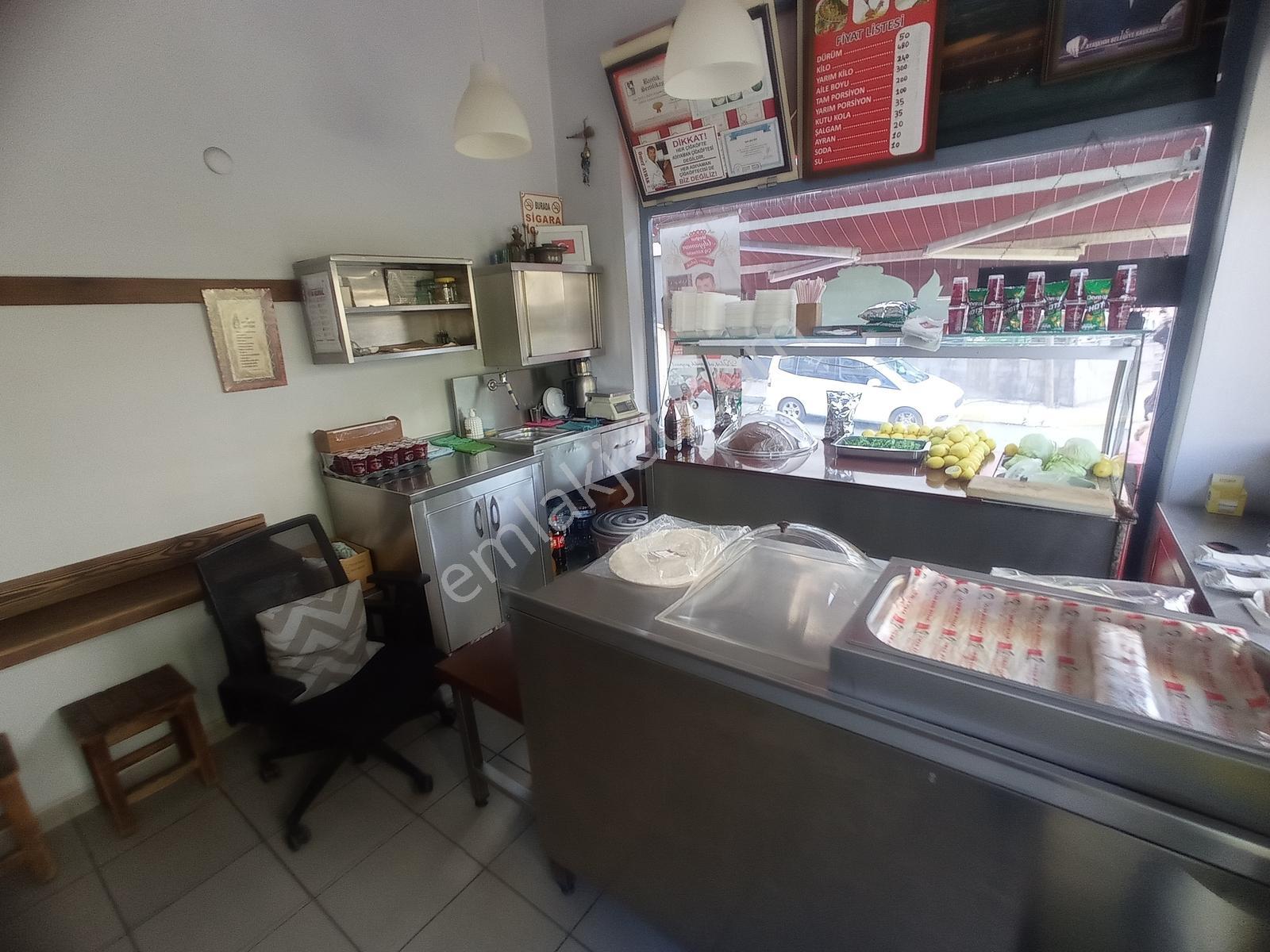 Ataşehir Mevlana Mah.sakarya Cad.üzeri Boş Satılık Dükkan - Görsel 2