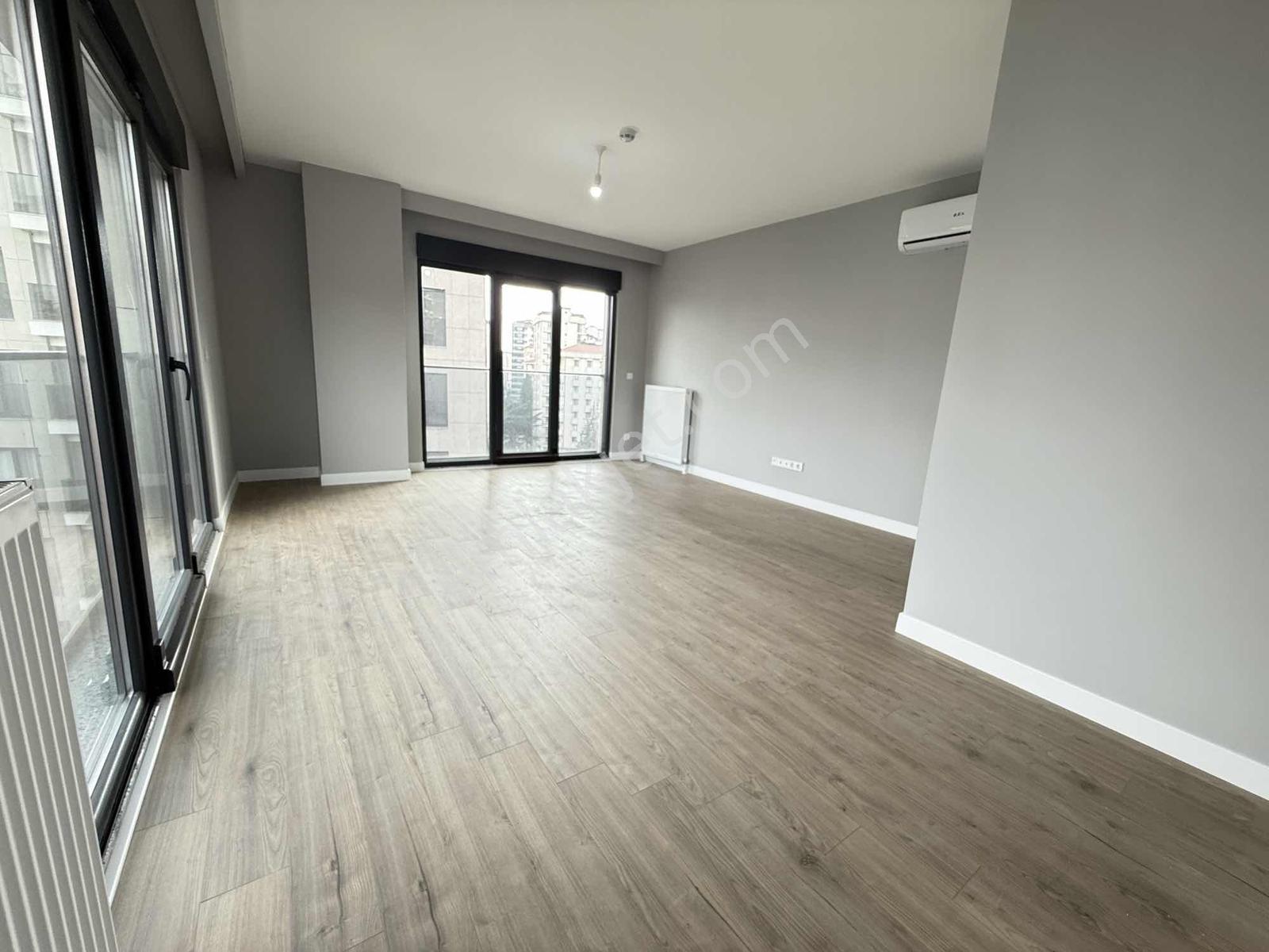 Havuzlu Sitede Satılık 2+1 Daire 75 M² Balkonlu, 2 Banyolu, - Görsel 34