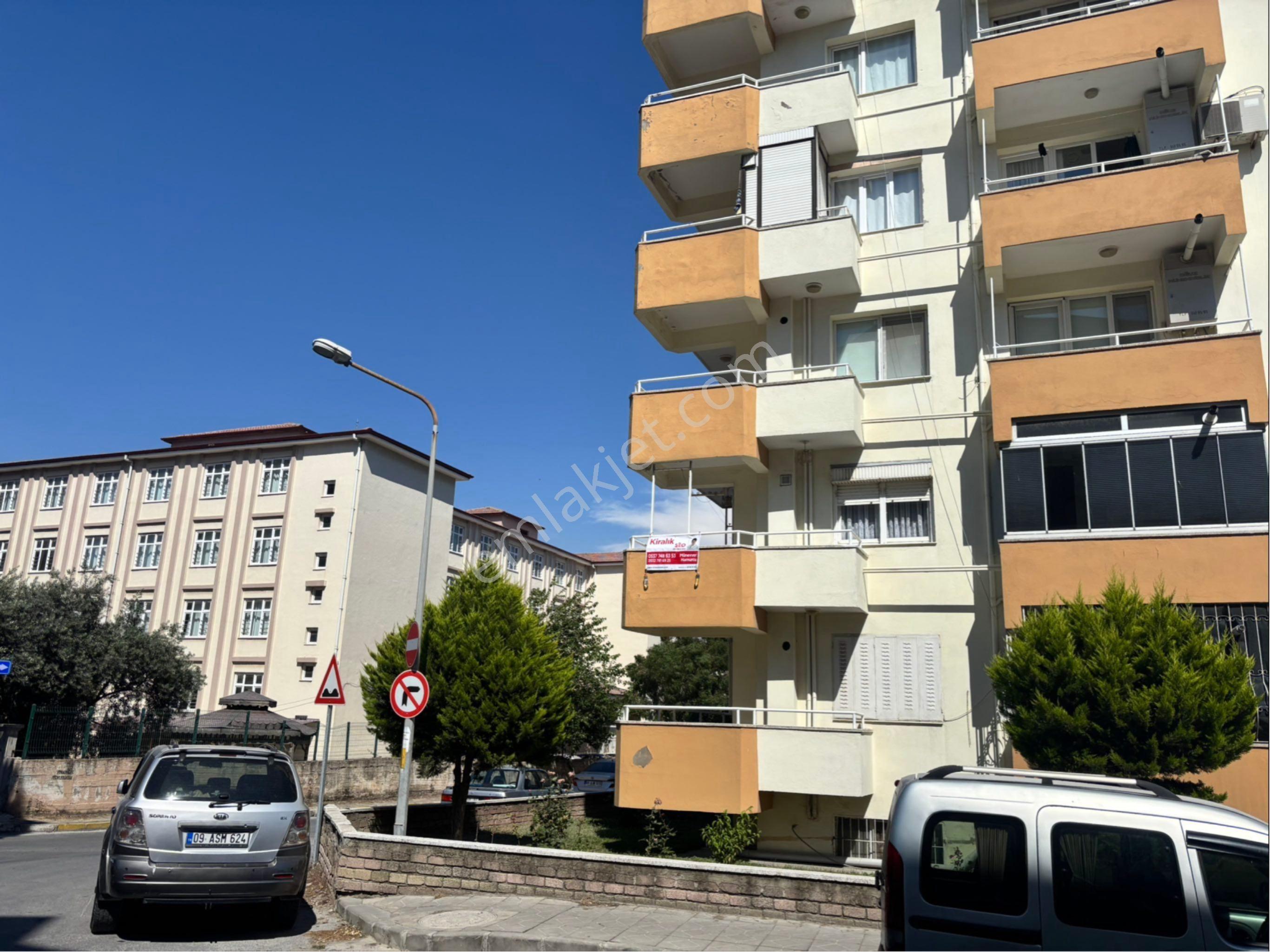Söke Emlak Ofisinden Atatürk Mahallesinende Eşyalı Kiralık Daire - Görsel 3
