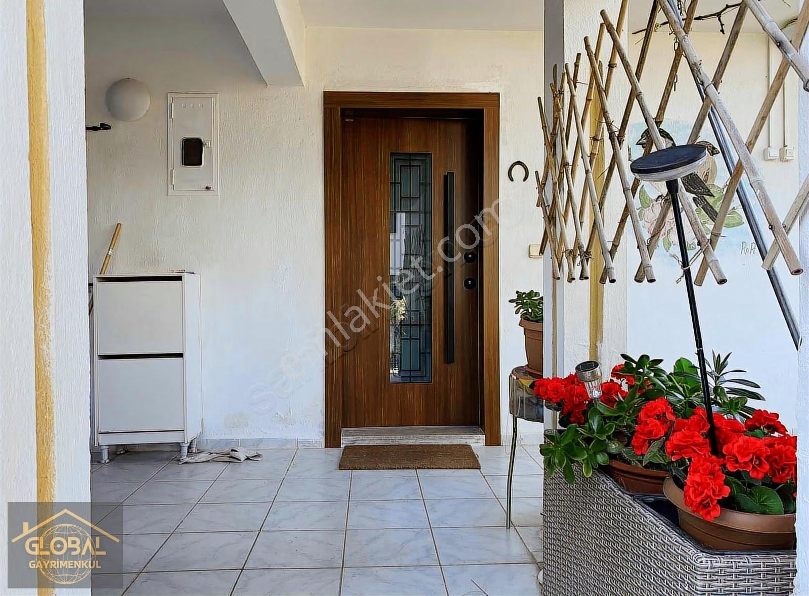 | Global | Denize Çok Yakın Tek Müstakil Villa - Görsel 12