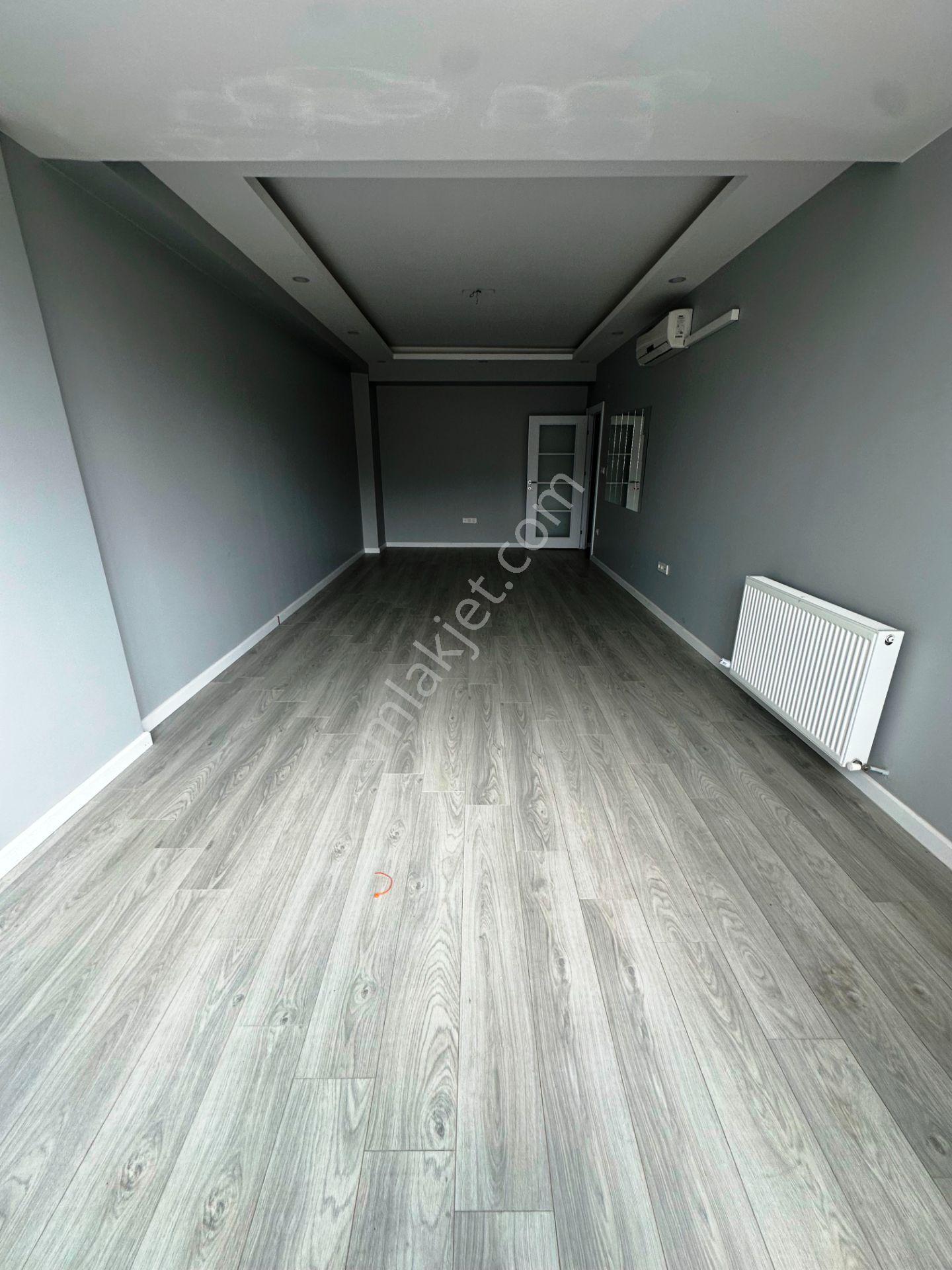Cevizli Minibüs Cd.2 Yıllık 2.kat 2 Banyolu Balkonlu Kiralık 3+1 - Görsel 4