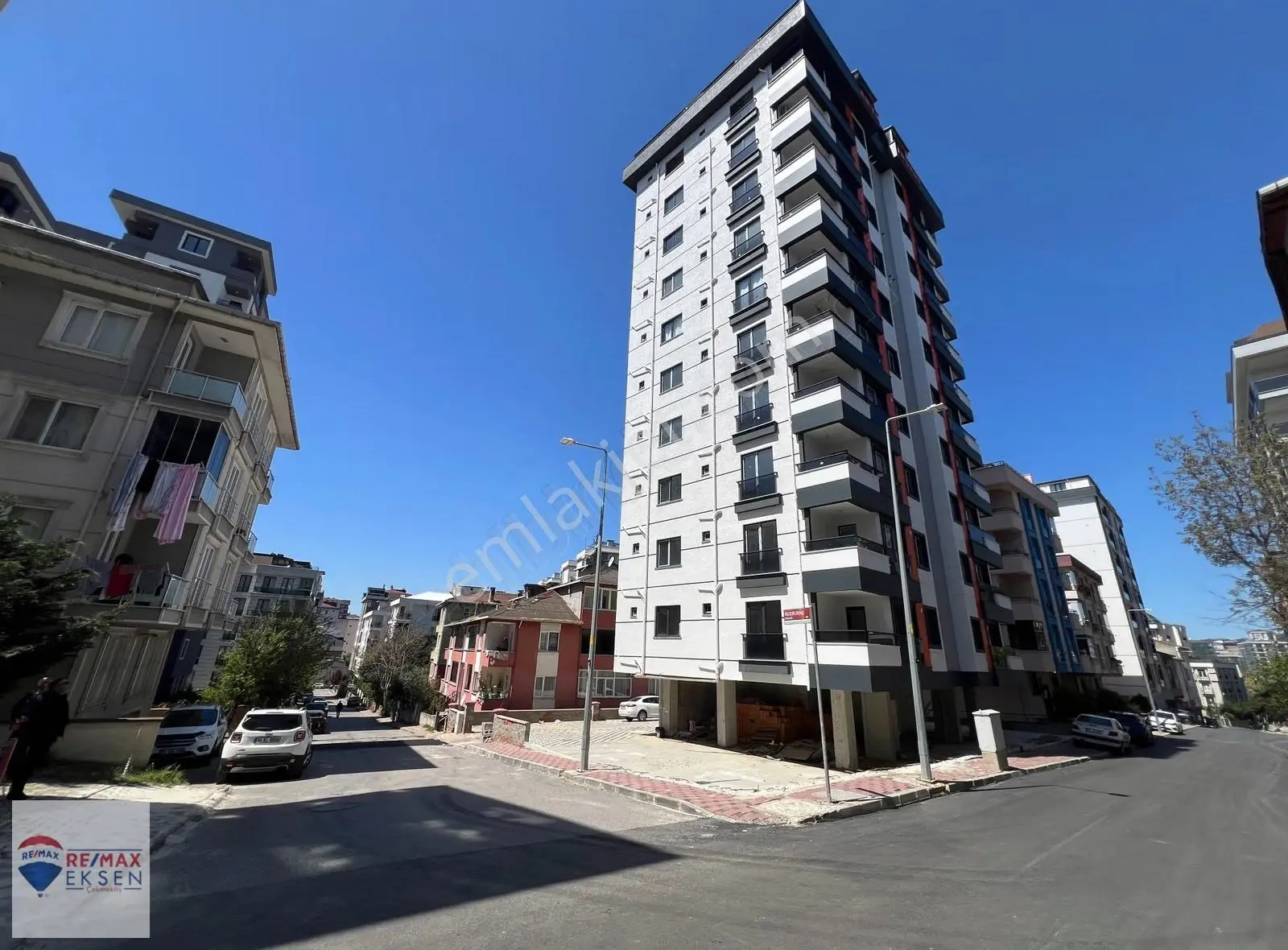 Çekmeköy Cumhuriyet Mahallesi Sıfır 2+1 Ara Kat Daire - Görsel 4