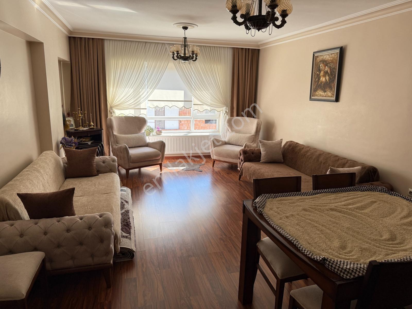 Ovacık Cadde Üzerinde 3+1 Satılık Daire Temiz Masrafsız - Görsel 11