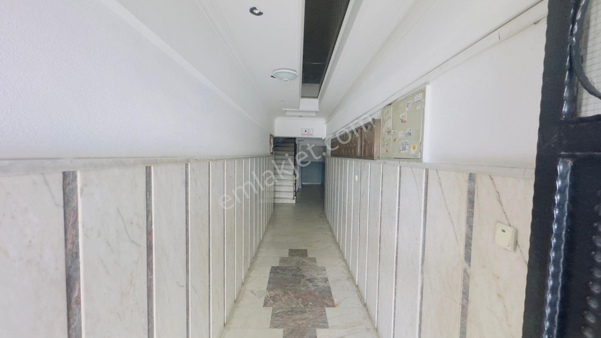 Narlıdere Mithatpaşa Cadde Üzeri | Tabela Değeri Yüksek | 1+1 Kiralık Ofis - Görsel 4
