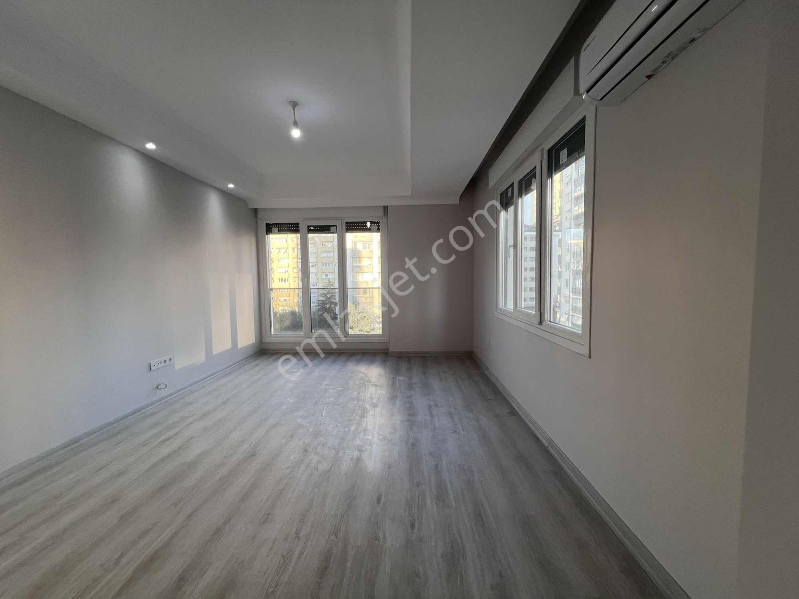 Erenköy'de Satılık Daire Ara Kat Yeni Yapı 2+1 - 67m² Boş - Görsel 8