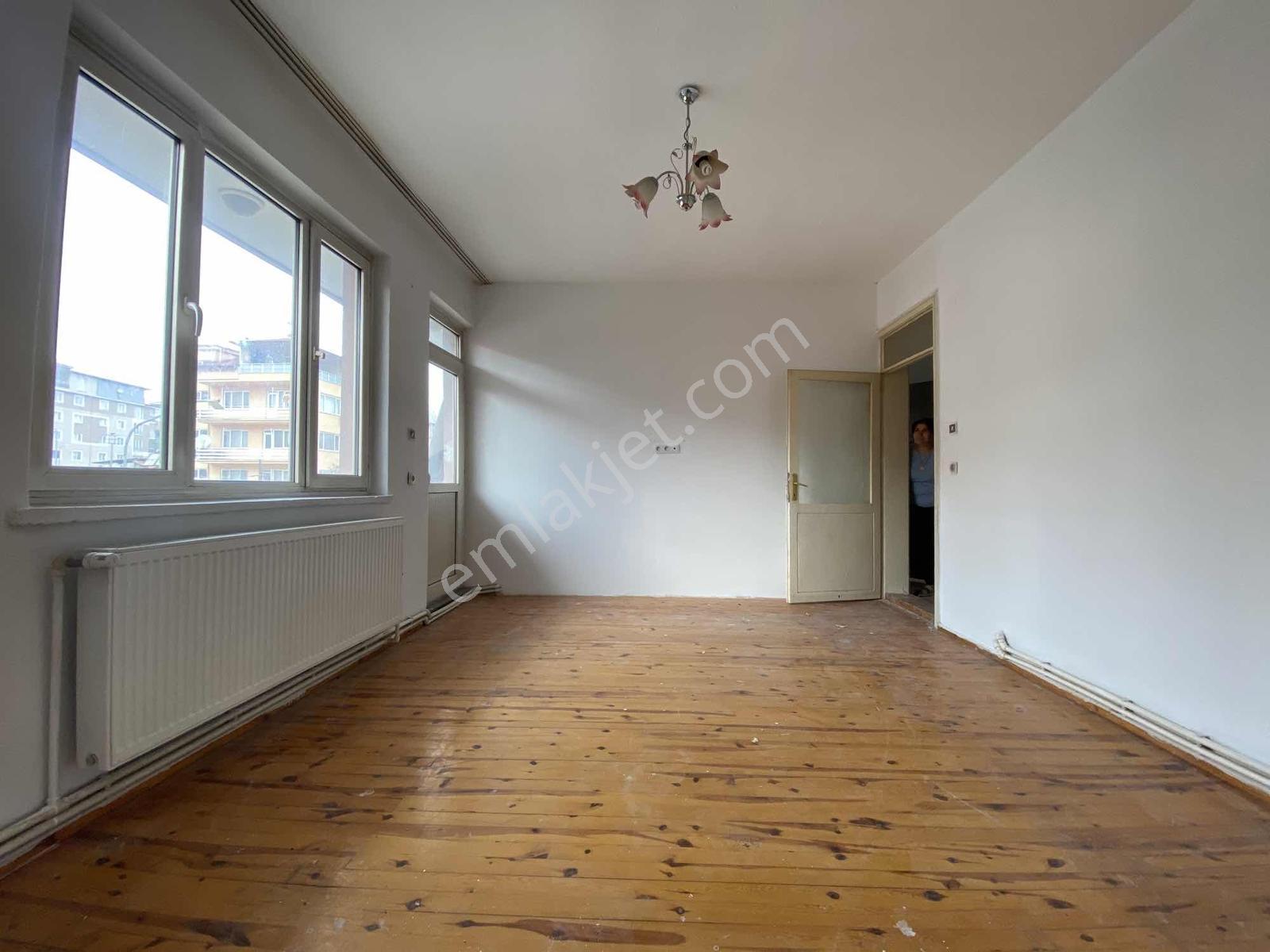 3+1 Kiralık Ara Kat İlbade Mahallesi Hüdai Oral Caddesinde - Görsel 9