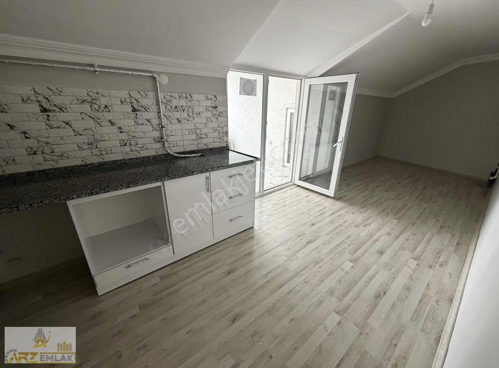 Arz Emlak'tan Tarım İl Müdürlügünün Arkasında Kiralık 2+1 Teras - Görsel 3