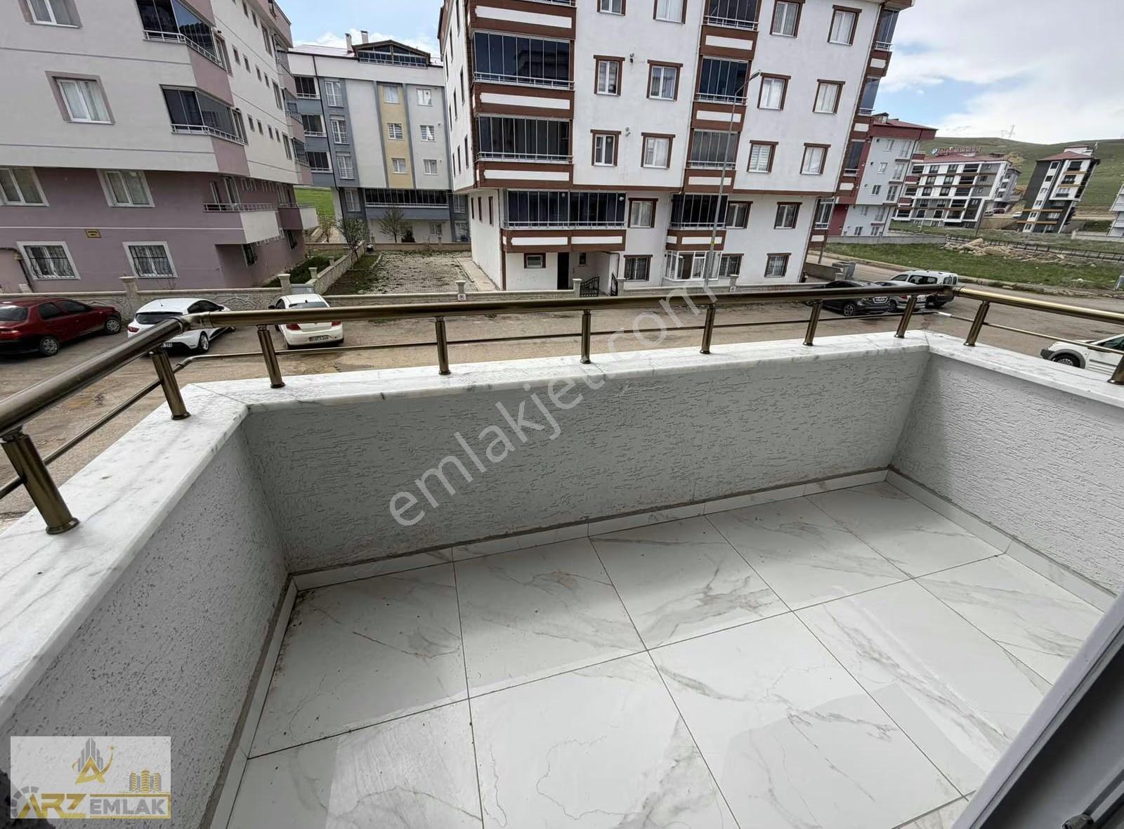 Arz Emlak'tan Şingah Mahallesinde Kiralık 3+1 Daire - Görsel 3