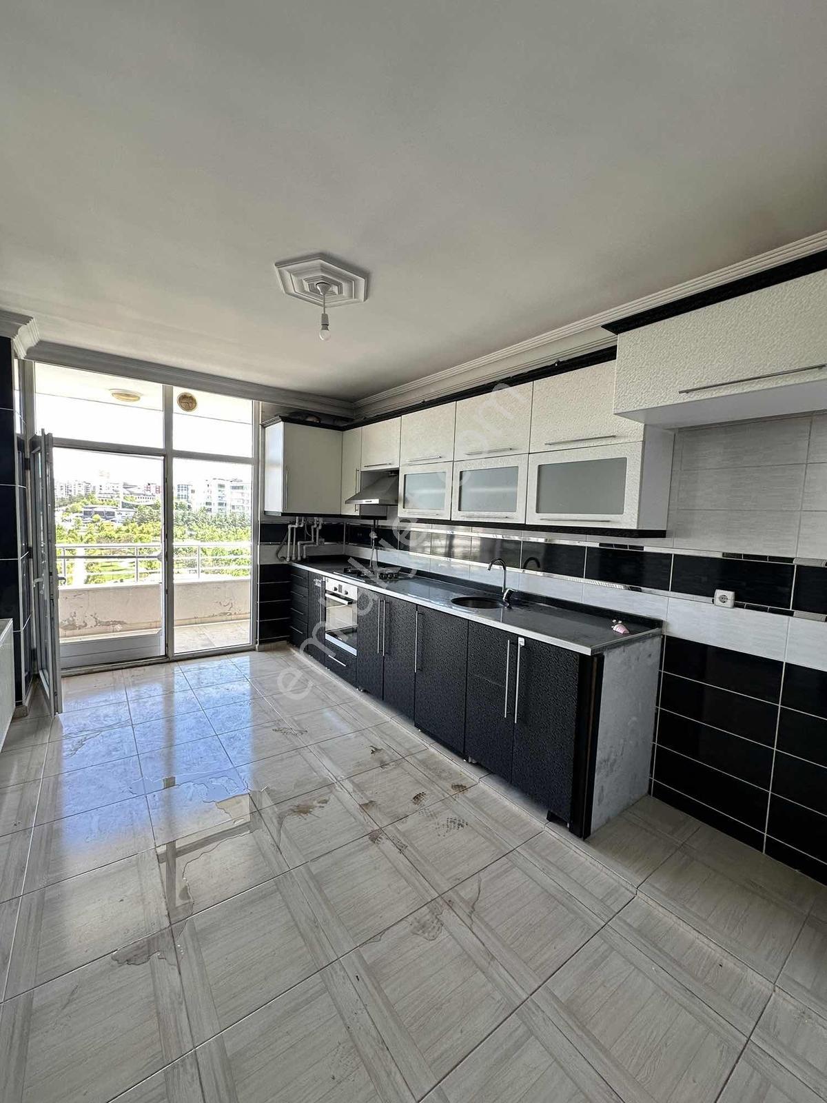 Turan Emlak'tan Tılmerç Mah.şahmar Karşısı Kiralık 3+1 Daire - Görsel 11