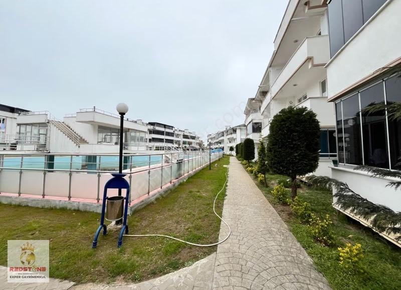 Karasu Da Havuz Manzaralı Ara Kat Eşyalı 2+1 Satılık Daire