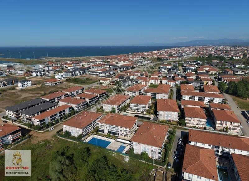 Karasu Yalı'da Havuzlu Sitede Donanımlı Eşyalı 1+1 Satılık Daire - Görsel 24