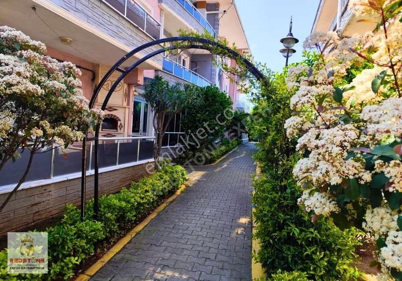 Karasu Yalı'da Havuzlu Sitede Donanımlı Eşyalı 1+1 Satılık Daire - Görsel 17