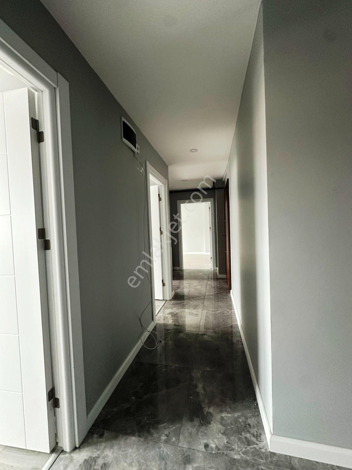 Cevizli Minibüs Yoluna Cephe Yeni Bina 2.kat Otoparklı Kiralık Ofis - Görsel 16