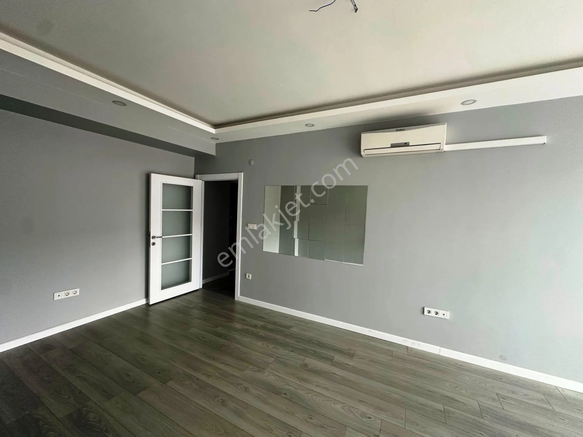 Cevizli Minibüs Yoluna Cephe Yeni Bina 2.kat Otoparklı Kiralık Ofis - Görsel 5