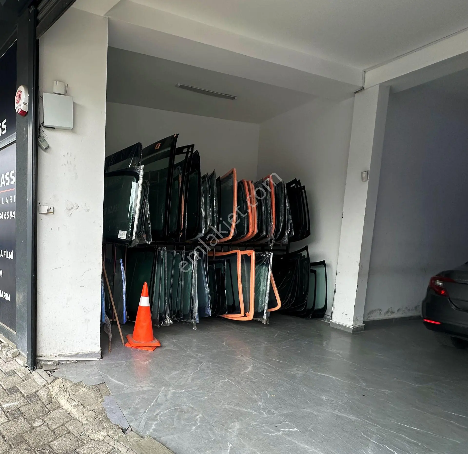 Maltepe Bağdat Cad.üstü 2 Yıllık 220m2 Ön Bahçeli Kiralık Dükkan - Görsel 2