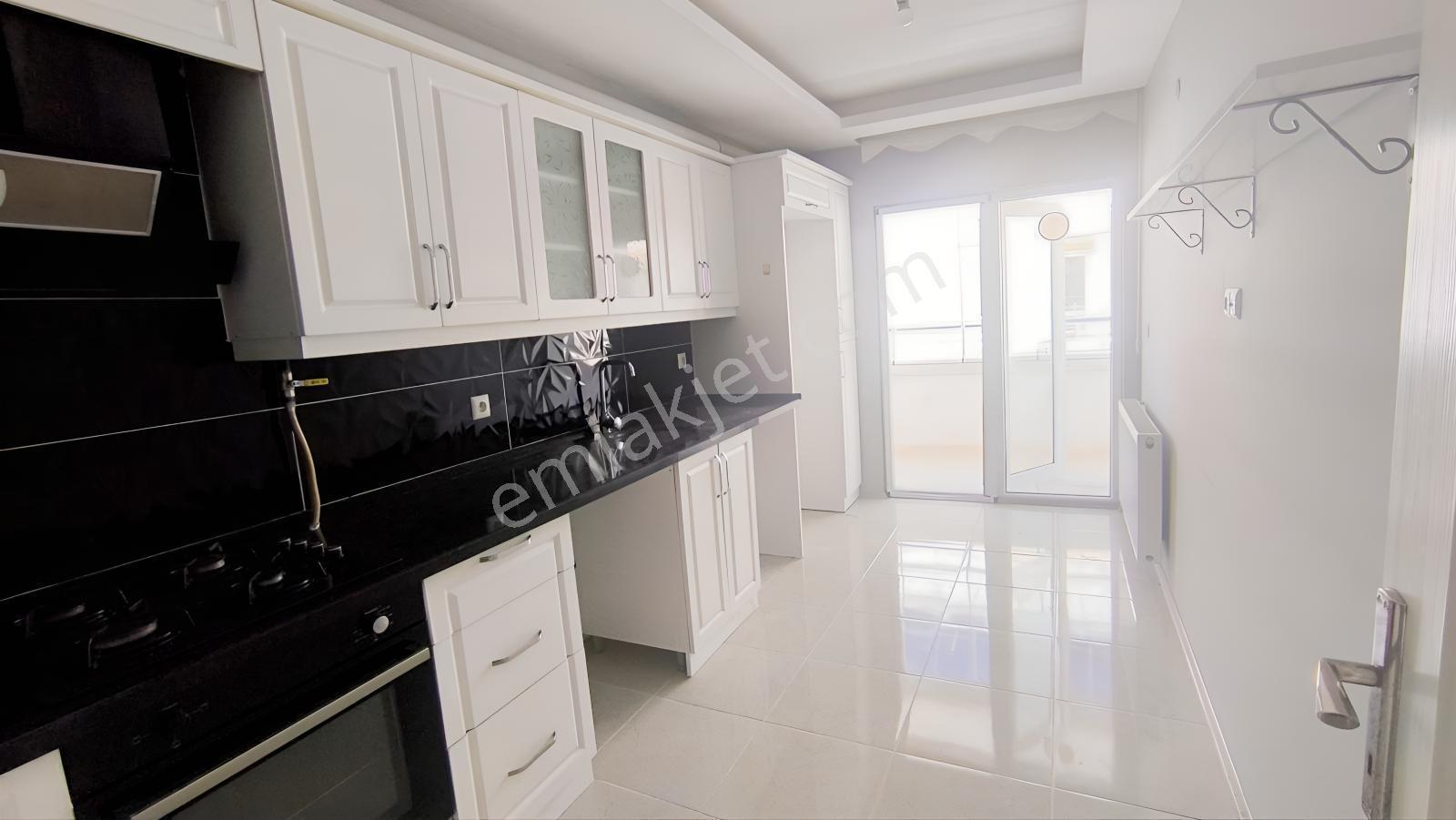 Edis Emlak'tan Kiralık Bafra İshaklıda Arakat 3+1 Daire - Görsel 15