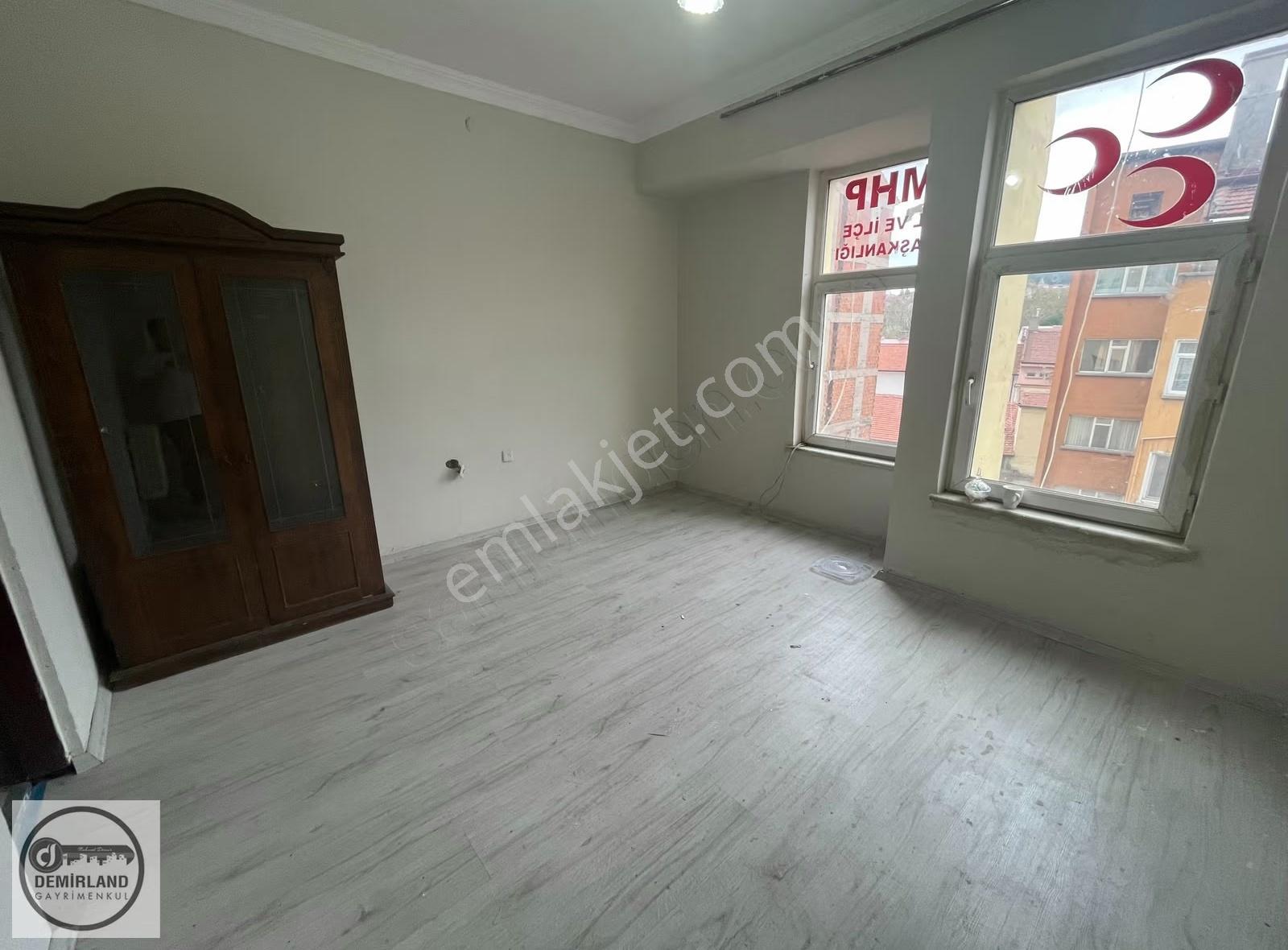 Demirland'dan Satılık Avcılar İş Hanında 5 Adet Dükkan - Görsel 8