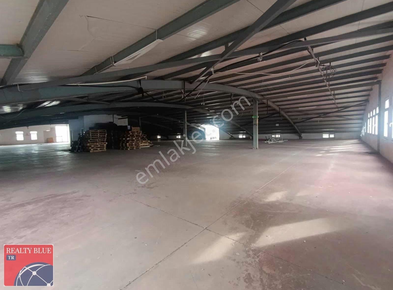 Sultanbeyli Akşemsettinde 1.300 M2 Kiralık Depo - Görsel 9