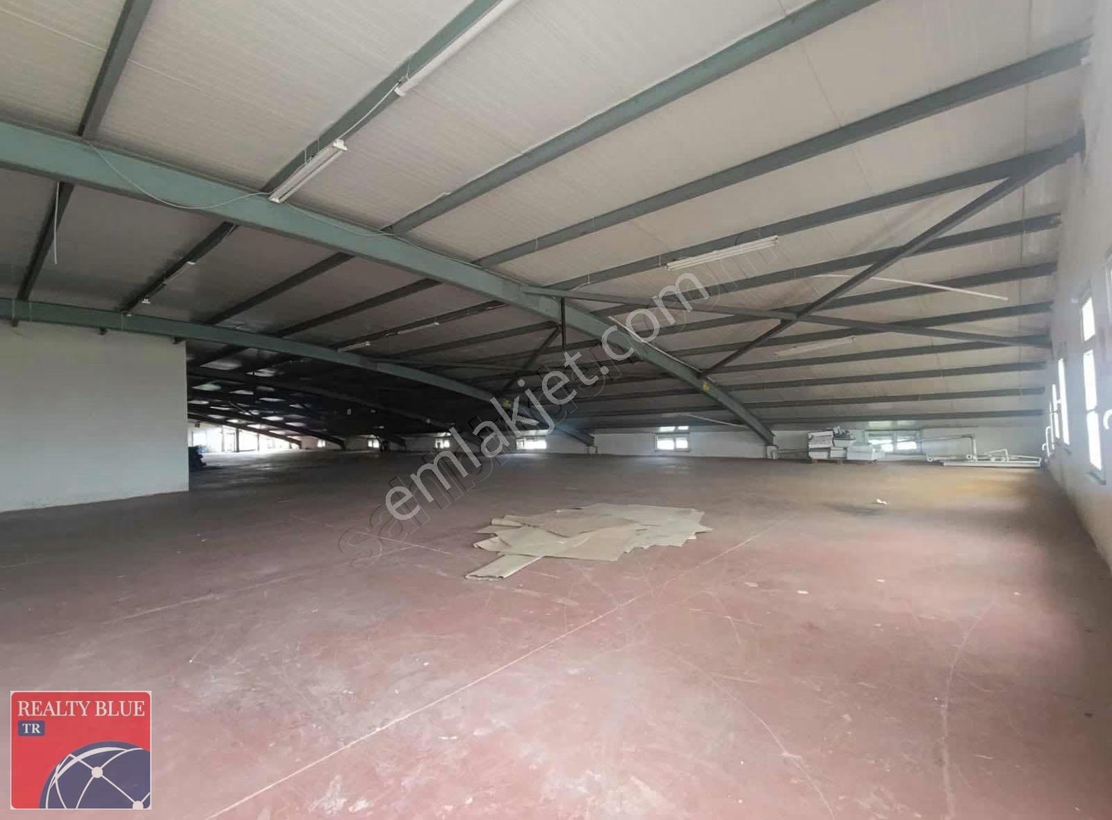 Sultanbeyli Akşemsettinde 1.300 M2 Kiralık Depo - Görsel 4
