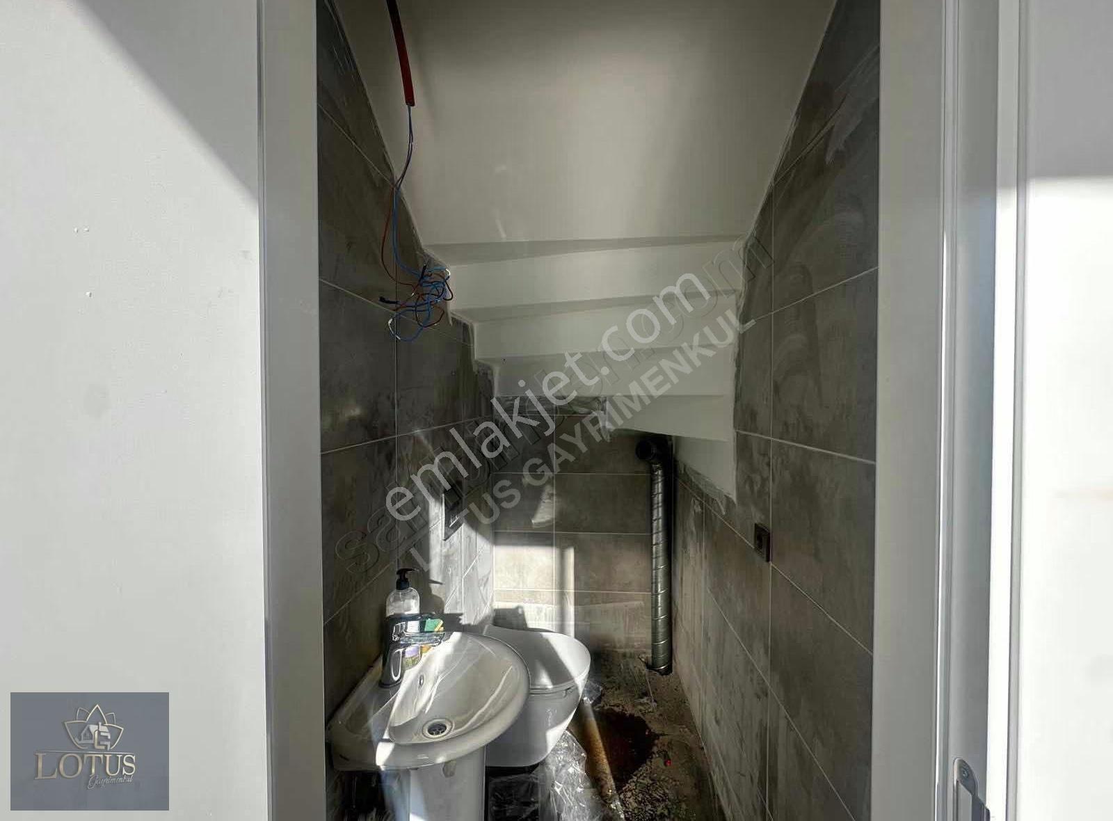 İzmitin En Prestijli Projesi Sapphıre,de 96 M2 Kiralık Mağaza - Görsel 6